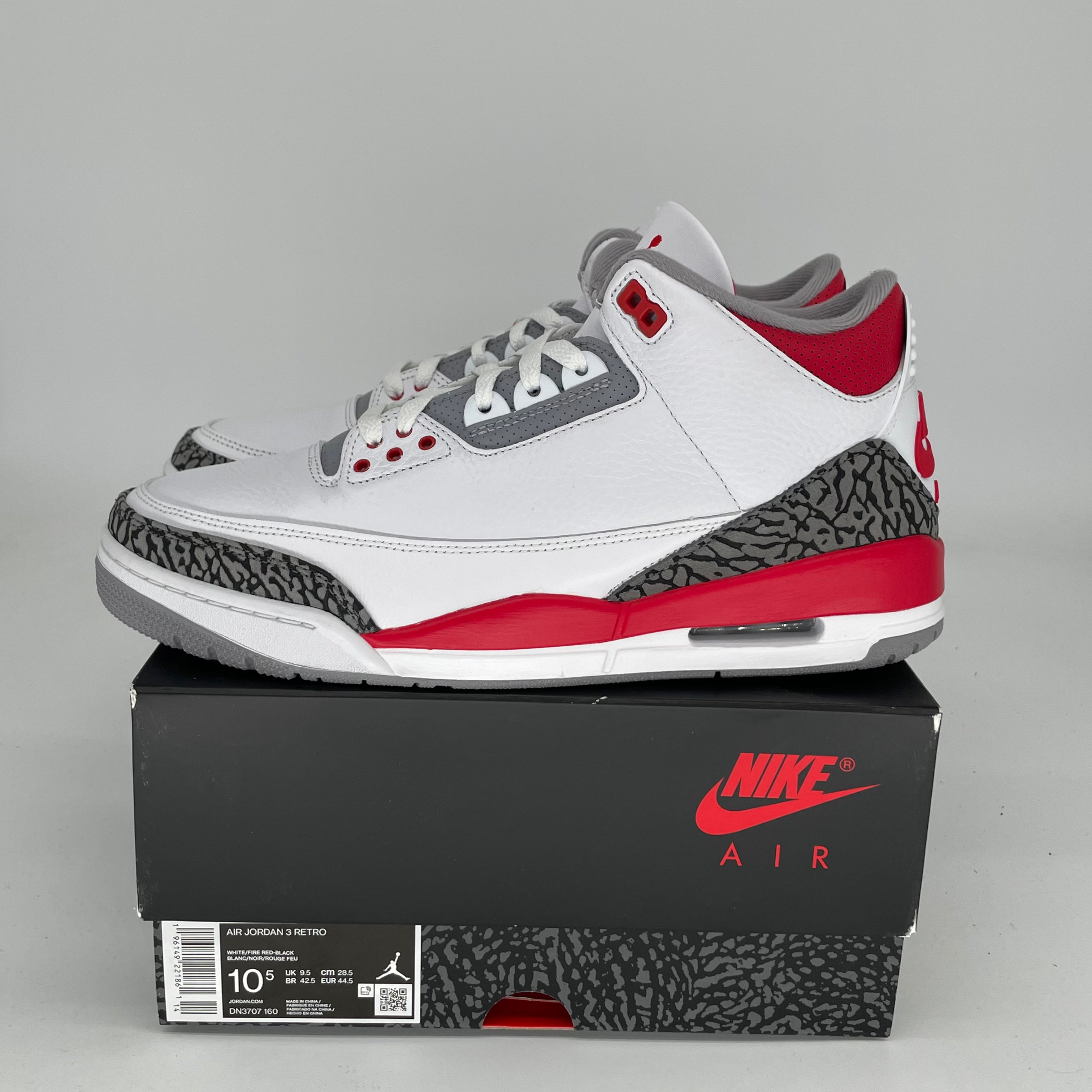 AIR JORDAN 3 Retro Fire Red Men's Basketball Shoes Size 10.5 DN3707-160 - Perfect for Sneaker Collectors & Streetwear Fashion