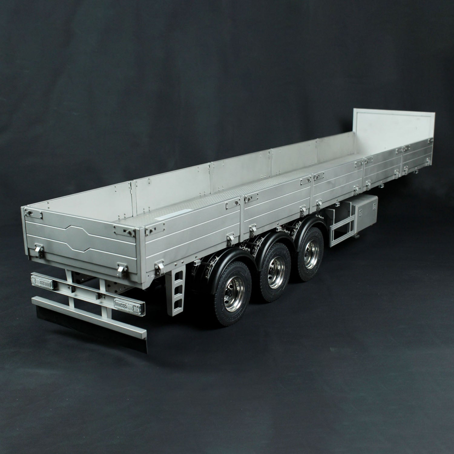 1/14 Scale 3 Axle Metal Semi Trailer for RC Tractor Truck - Remote Control Electric Model Car Kit (Unassembled & Unpainted) - Perfect for RC Enthusiasts & Collectors