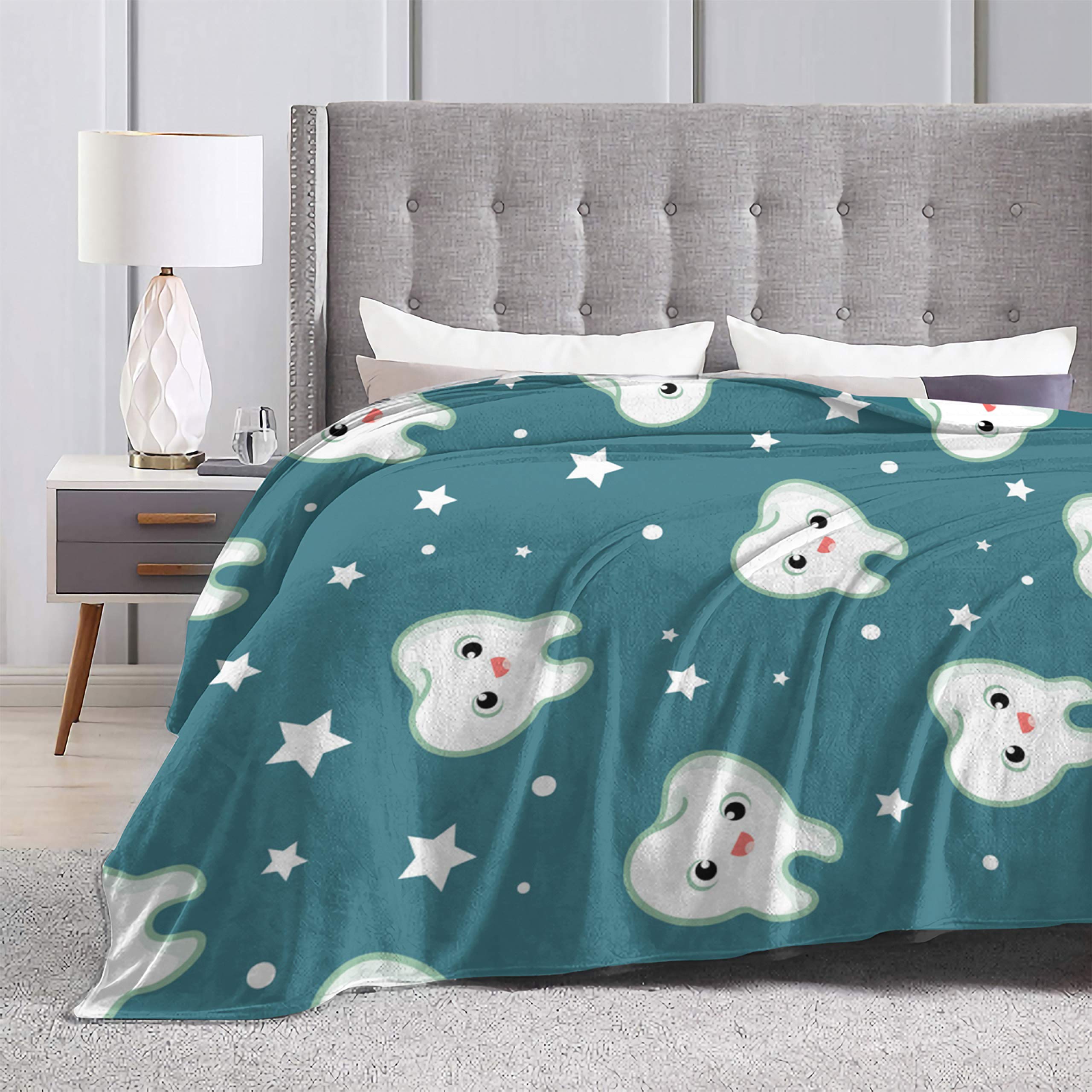 Pindola Funny Teeth Throw Blanket - 80x60 Inch Soft Cozy Lightweight Blanket for Couch, Bed & Home Decor - Perfect for Gifts, Movie Nights & Winter Warmth