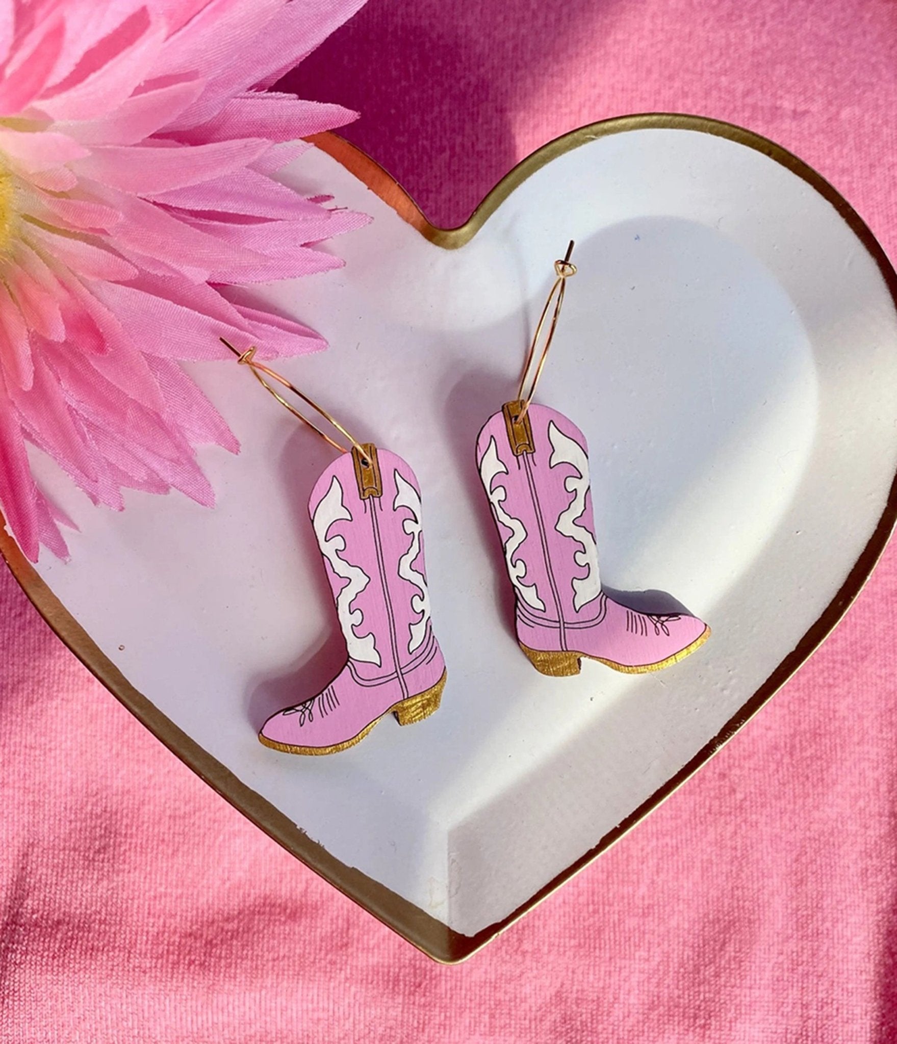 Le Chic Miami Pink Cowgirl Boot Earrings – Western Fashion Jewelry for Women | Perfect for Country Concerts, Rodeos & Cowgirl-Themed Parties