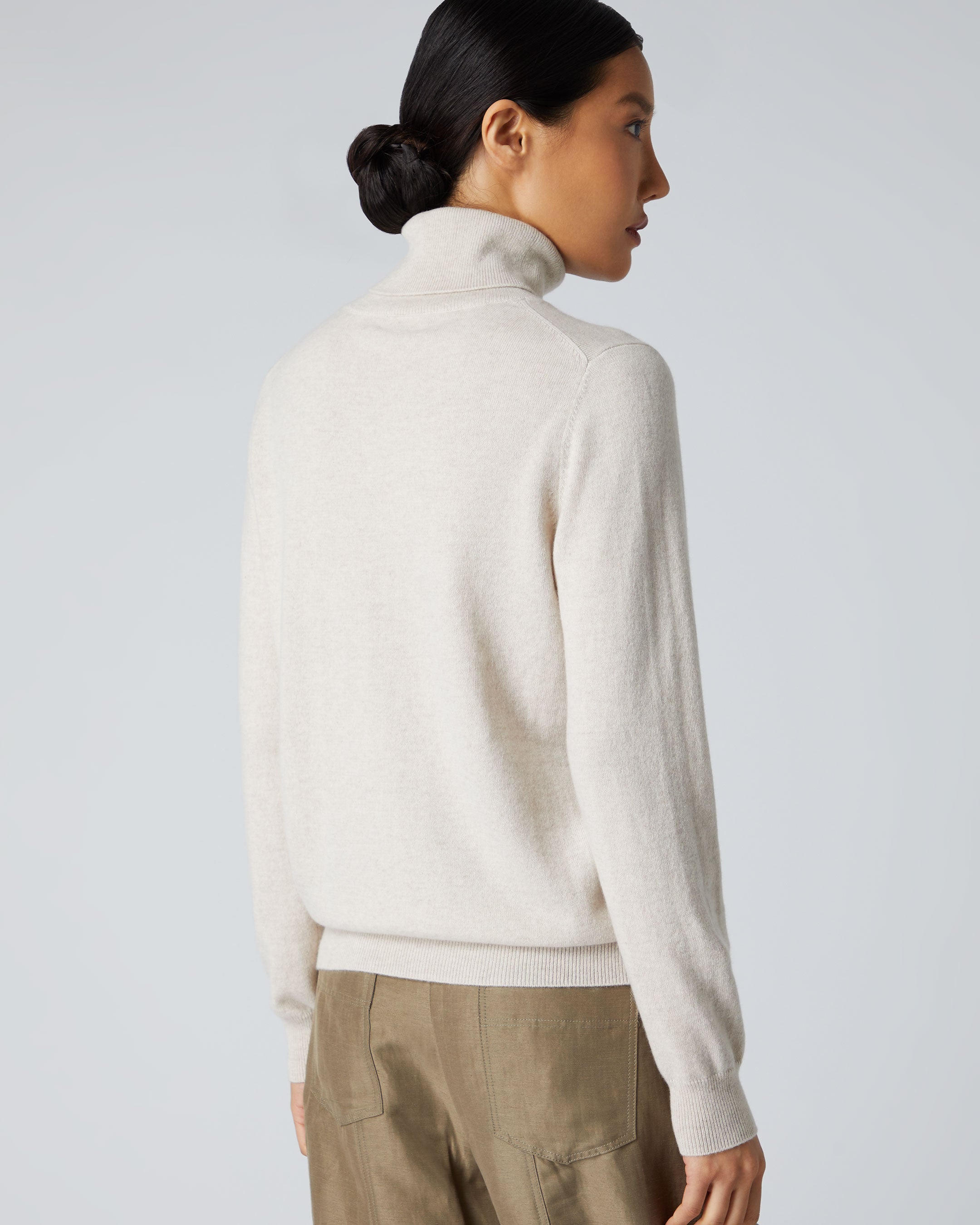 Women's Cashmere Turtleneck Sweater - Soft & Warm Winter Pullover in Ecru White | Perfect for Office, Casual Outfits & Holiday Gatherings