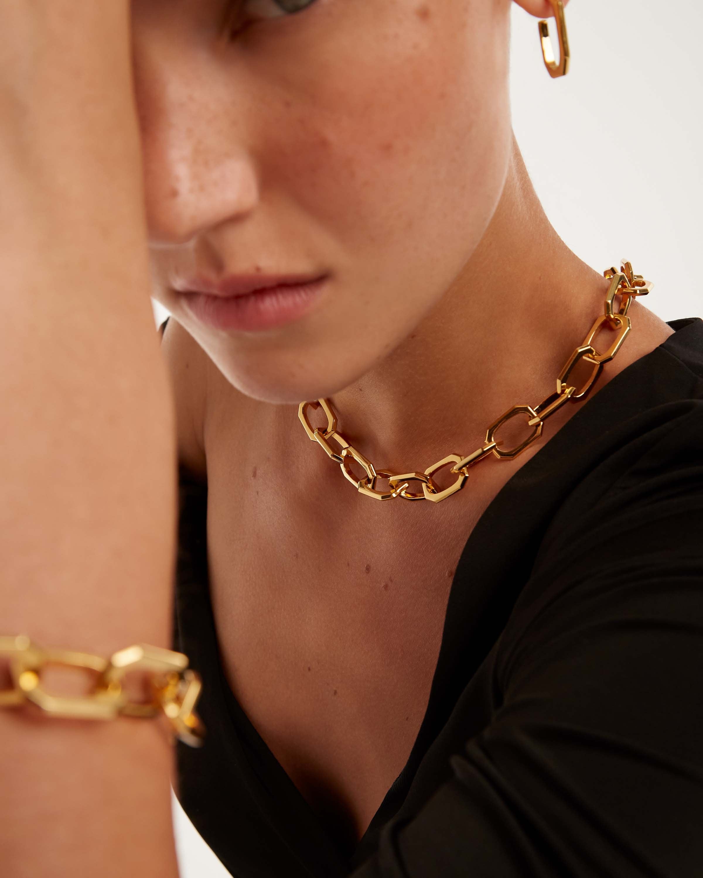 GRID 2 Large Signature Chain Gold Necklace for Women - 18K Gold Plated Chunky Link Chain Necklace - Perfect for Layering, Everyday Wear & Special Occasions