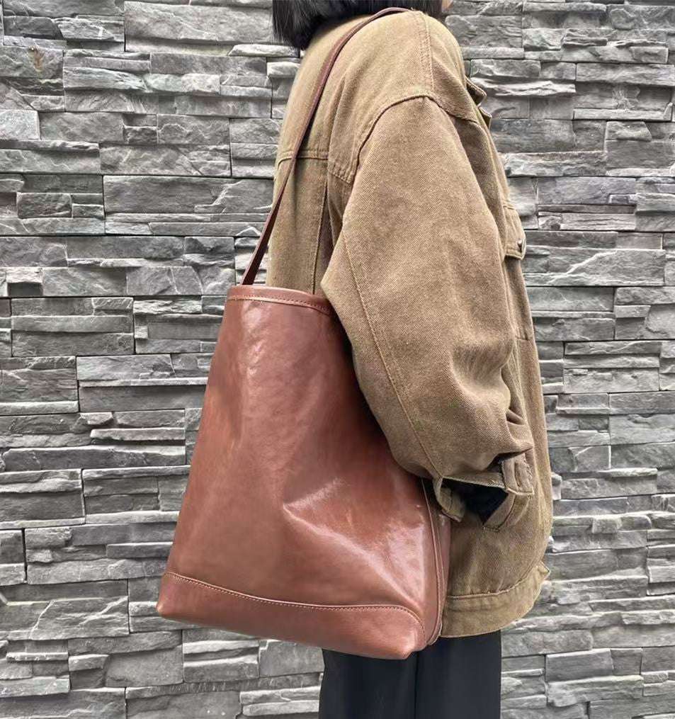 Stylish Minimalist Soft Leather Bucket Bag for Women - Perfect for Work, Travel & Everyday Use | Durable & Lightweight Handbag
