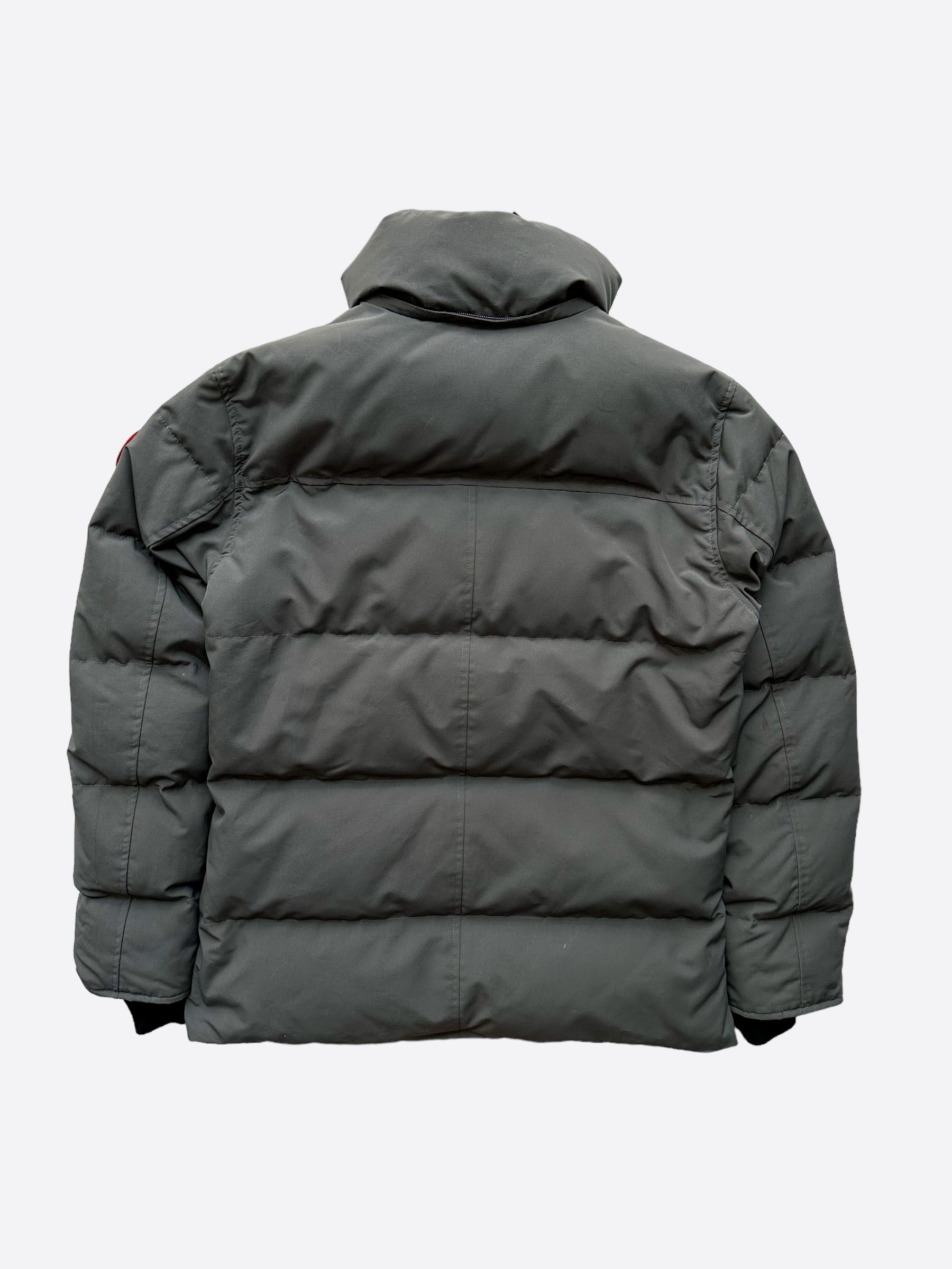 Canada Goose Graphite Wyndham Parka for Men - Premium Winter Jacket with Down Insulation, Waterproof & Windproof - Perfect for Snowboarding, Skiing & Extreme Cold Weather