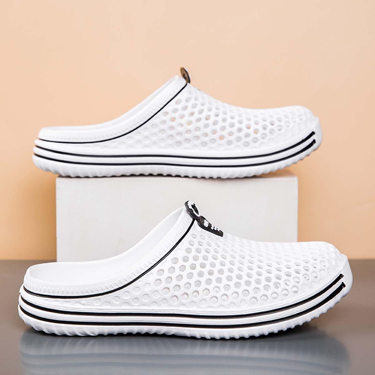 **HYDLONGR Men's & Women's Lightweight Breathable Non-Slip Garden Shoes - Quick-Drying Beach Sandals, Water Play Slippers, Clogs & Mules for Outdoor, Gardening, Beach & Pool Use**