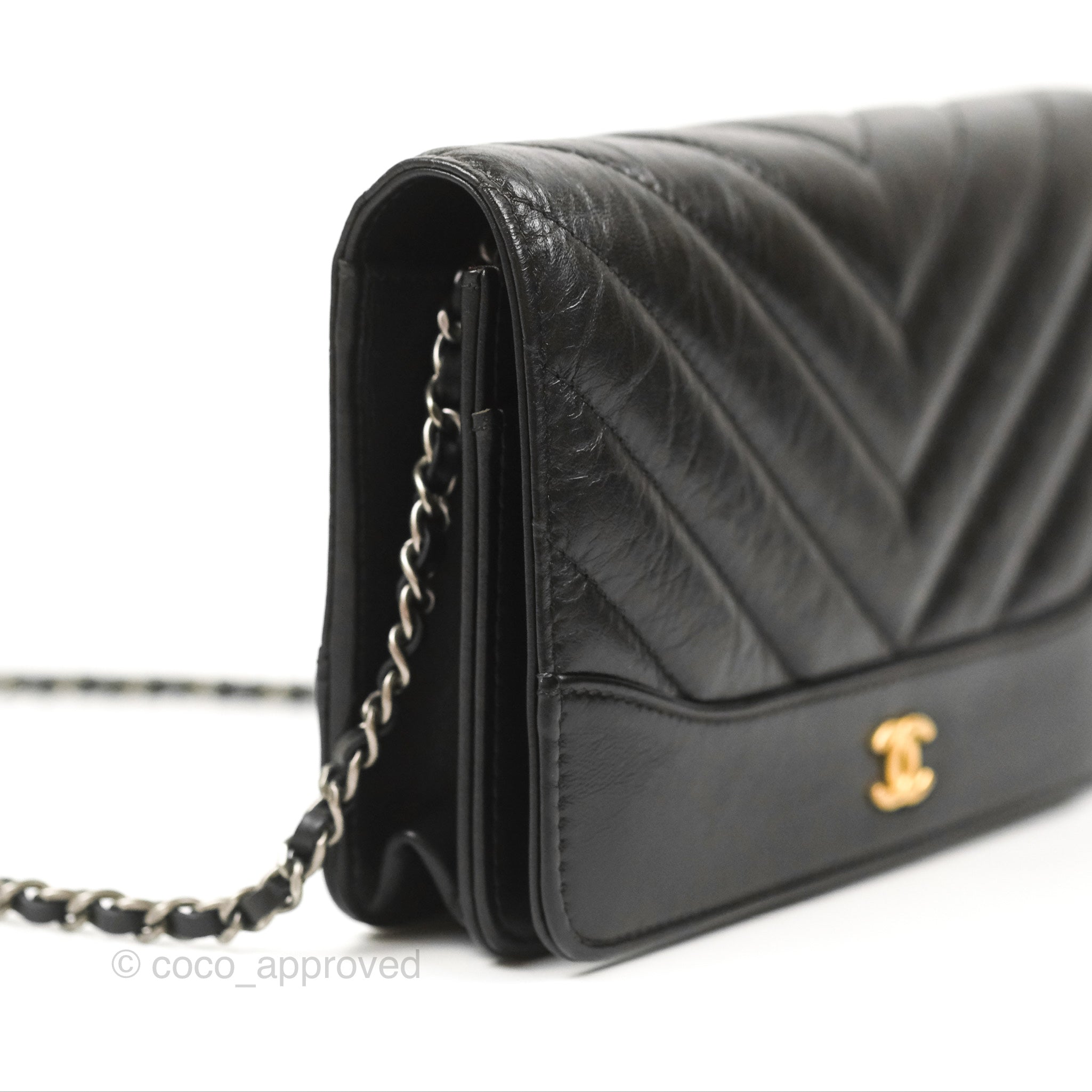 Chanel Chevron Wallet on Chain WOC Black Calfskin Gold Hardware - Luxury Crossbody Bag for Women, Perfect for Evening Events & Daily Use