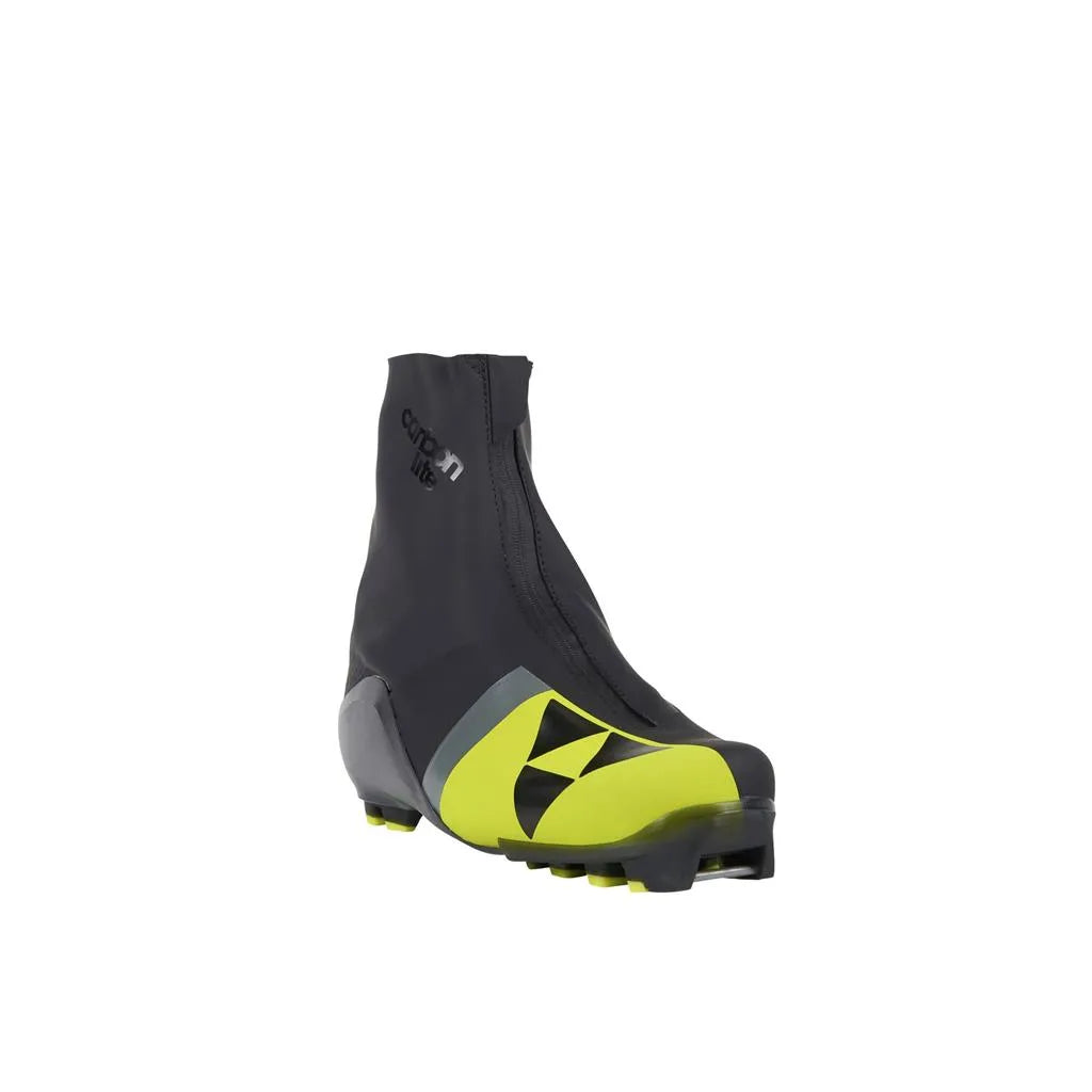Fischer Carbonlite Classic Boot 2025 - Lightweight Carbon Fiber Ski Boots for Men & Women - Perfect for Alpine Skiing & Winter Sports