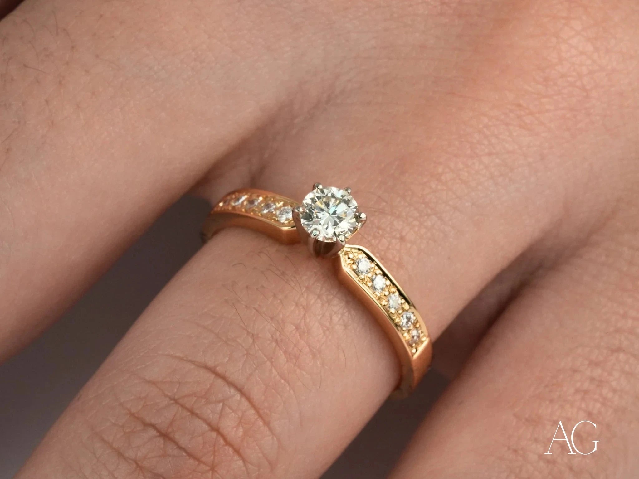 Golden Promise Engagement Ring - 14K Solid Gold Wedding Band for Women, Classic & Elegant Bridal Jewelry - Perfect for Proposals, Anniversaries & Special Occasions