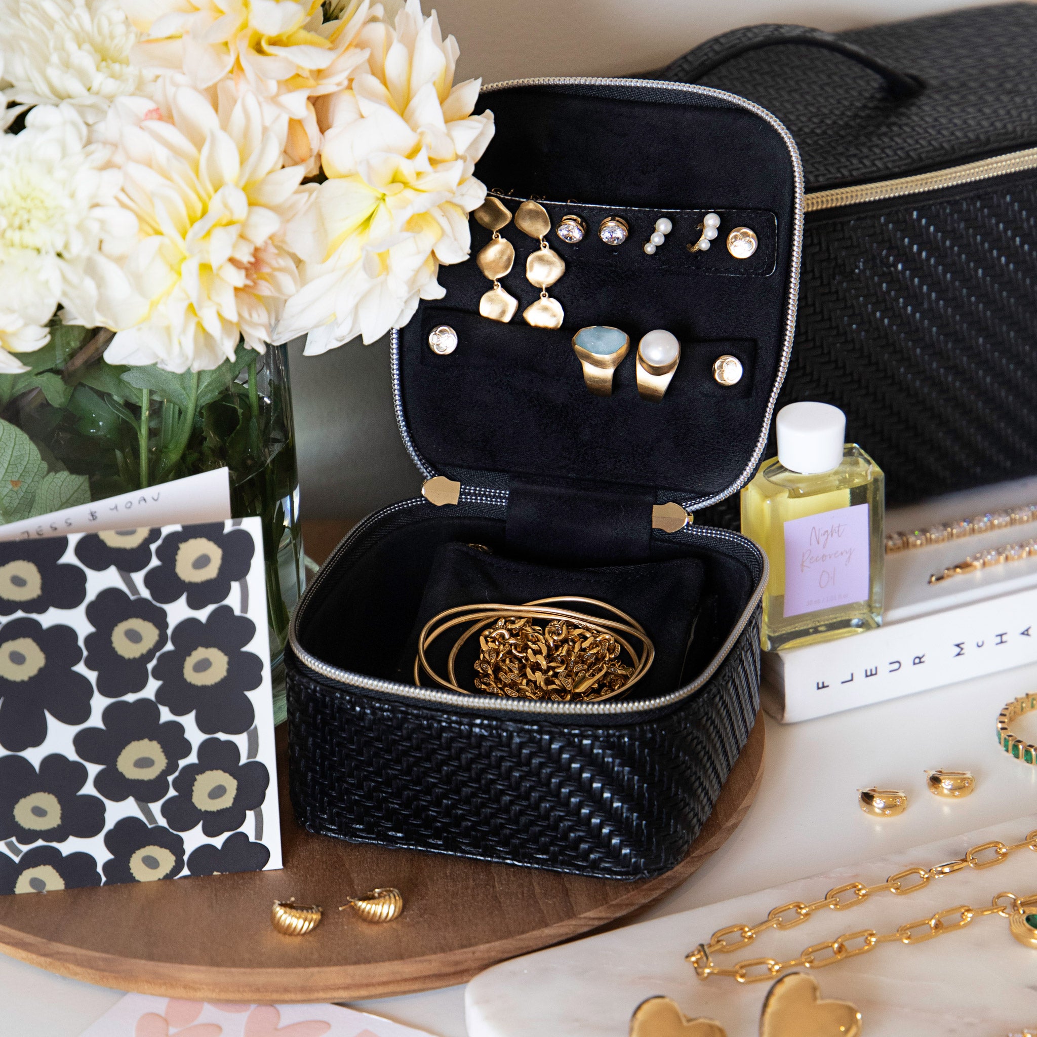 Herringbone Licorice Jewelry Cube Box - Elegant Storage for Necklaces, Rings & Earrings - Perfect for Travel, Gift Giving & Home Organization