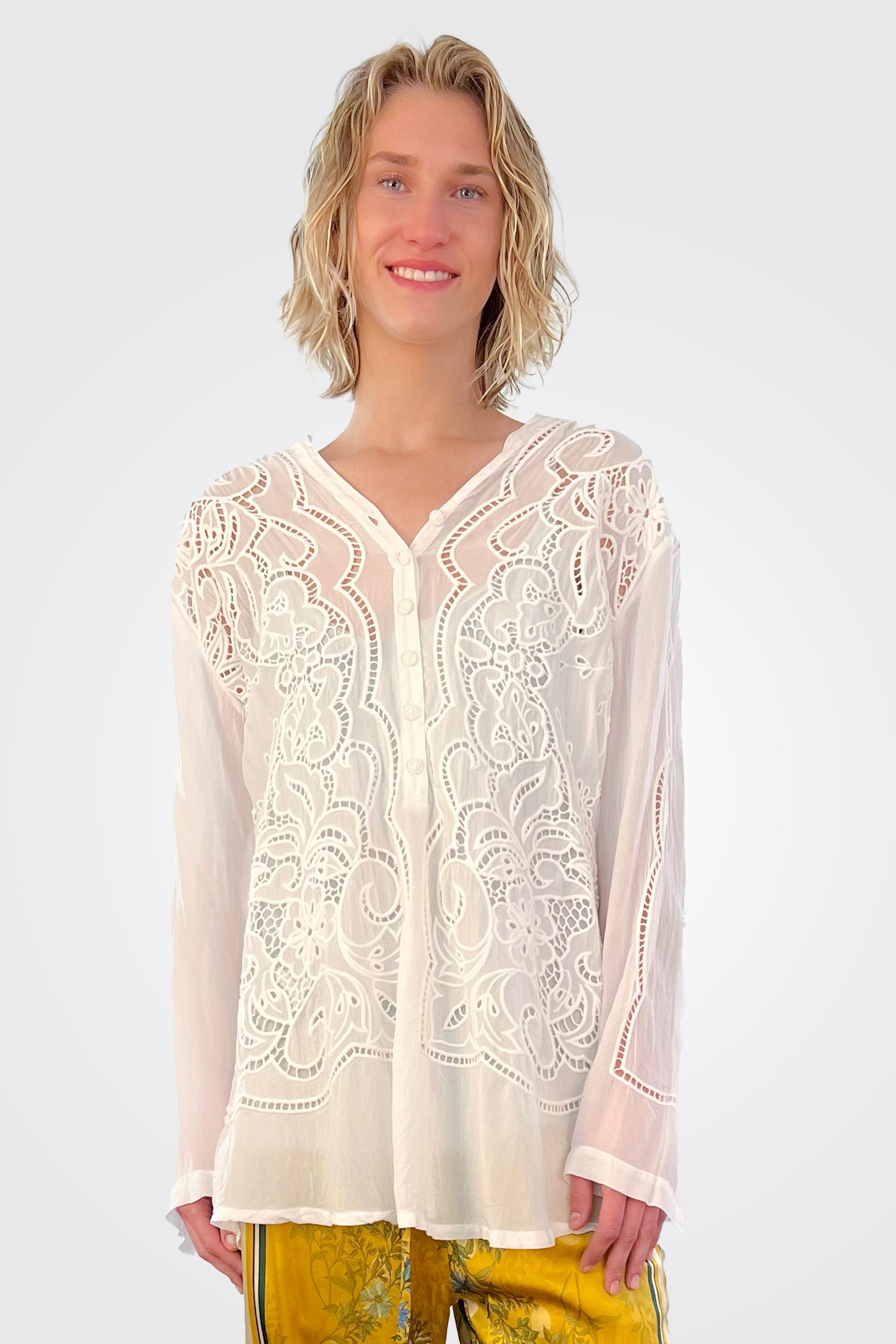 Cauis Blouse for Women - Elegant White Top for Casual & Office Wear | Breathable & Comfortable Blouse for Everyday Style