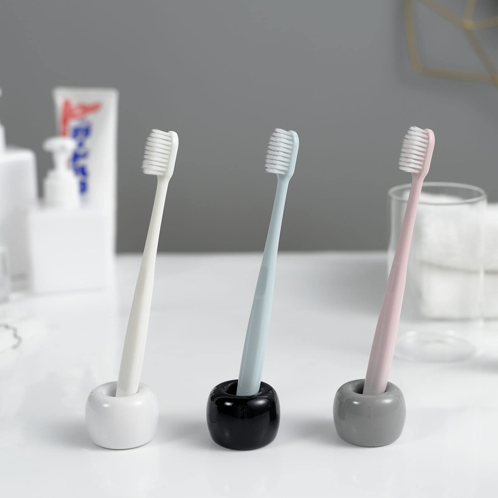 Ceramic Couple Toothbrush Holder Set - Handmade Bathroom Organizer for Electric Toothbrush Heads & Office Pens - 2-Piece Gray Toothbrush Stand for Couples - Perfect for Modern Bathrooms & Workspaces