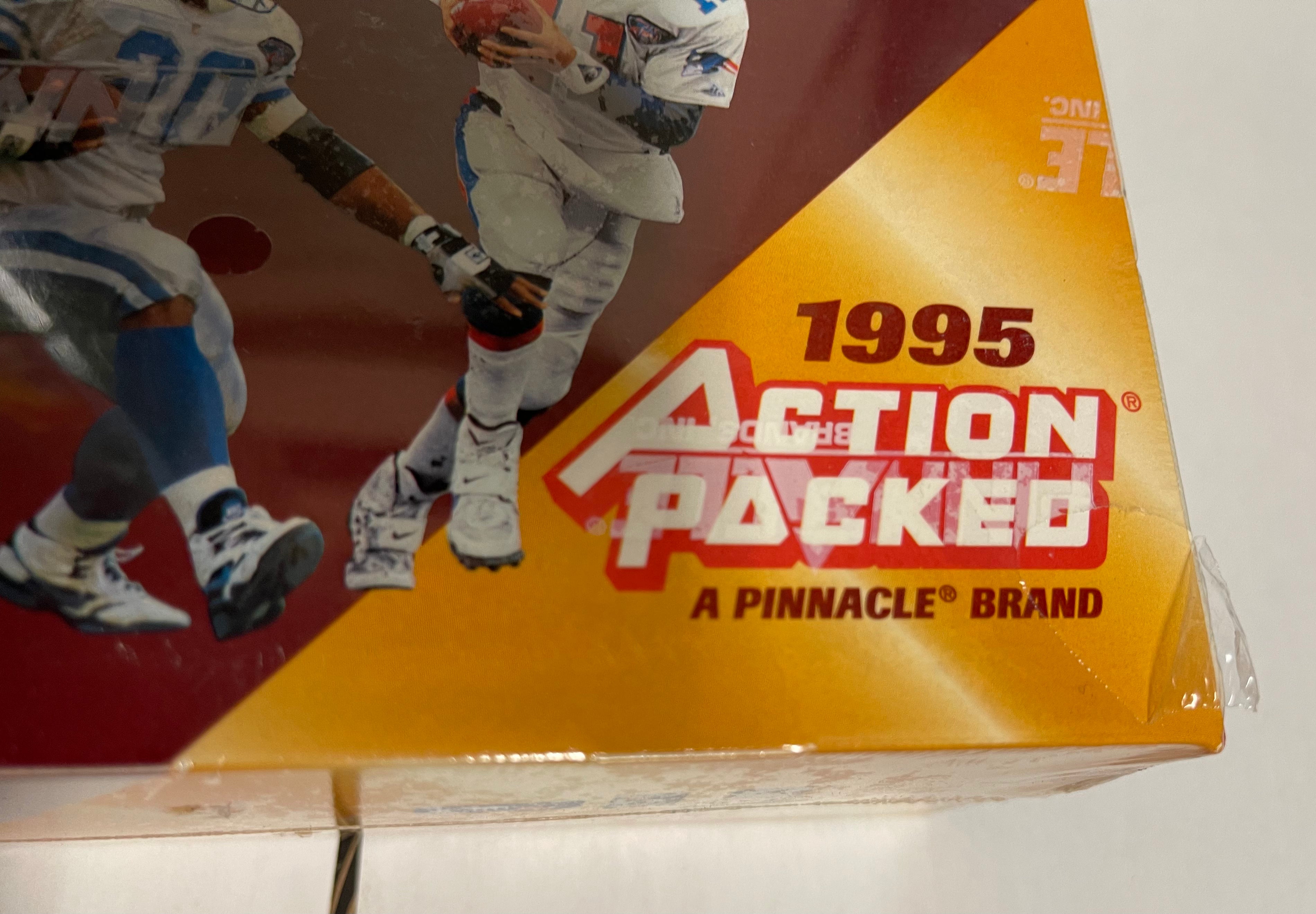1995 Rare Factory Sealed Football Cards Box - Collectible Trading Cards for Sports Fans & Memorabilia Collectors - Perfect for Gifts, Investments, and Display Collections