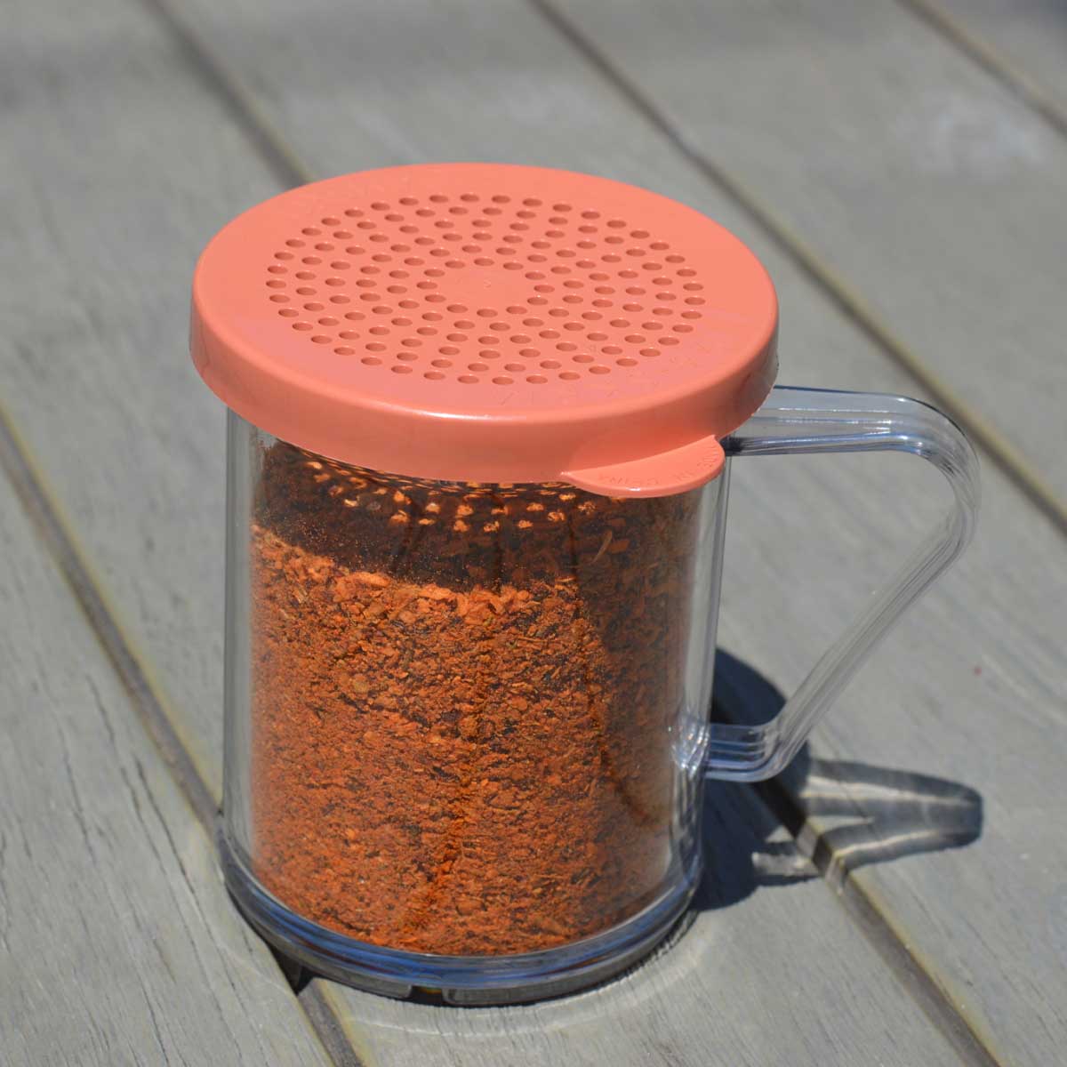 Cambro 96SKRM135 Camwear 10 oz. Shaker & Dredge with Medium Ground Lid - Perfect for Spices, Seasonings & Powdered Sugar in Kitchens, Bakeries & Restaurants