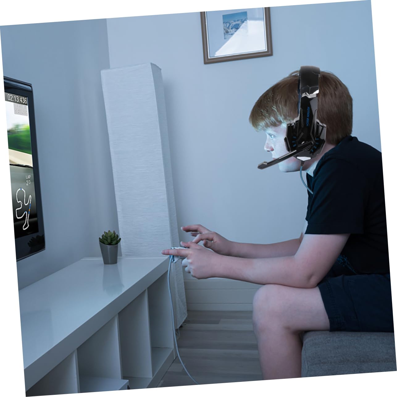 Veemoon Gaming Headset with 3.5mm Wired Connection - Light-Up LED Headphones for PS4, Xbox & PC - Comfortable Over-Ear Design for Long Gaming Sessions