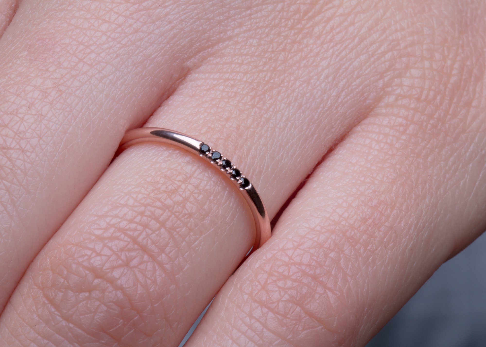 Elegant 14K Solid Gold 5 Diamond Skinny Ring - Thin Diamond Band, Midi Ring, Knuckle Ring for Women - Perfect for Everyday Wear, Gift Giving & Special Occasions