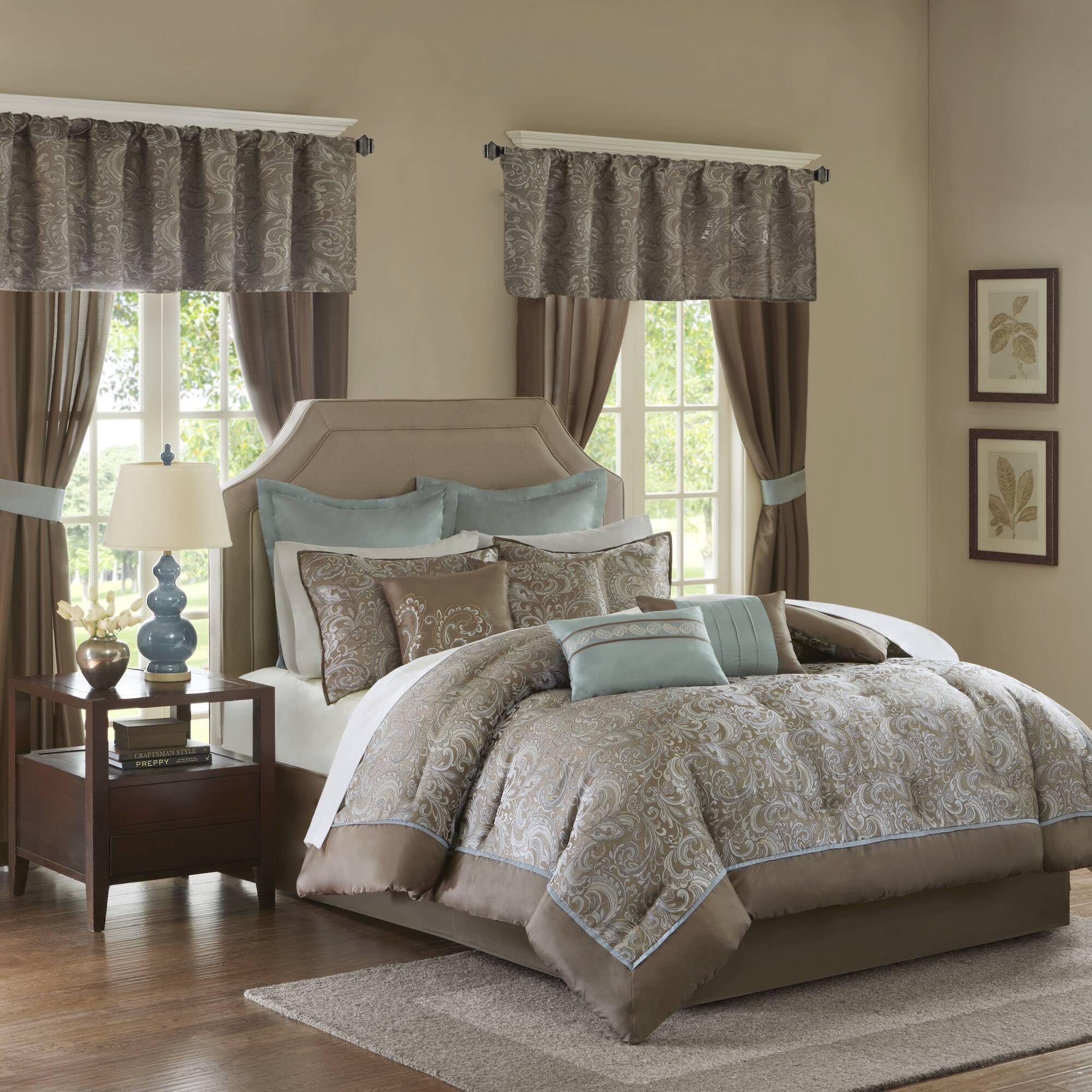 Madison Park Essentials Bristol 24-Piece Bed in a Bag Set - Faux Silk Comforter with Jacquard Paisley Design, Matching Curtains, Down Alternative & Hypoallergenic All-Season Bedding - King Size 104
