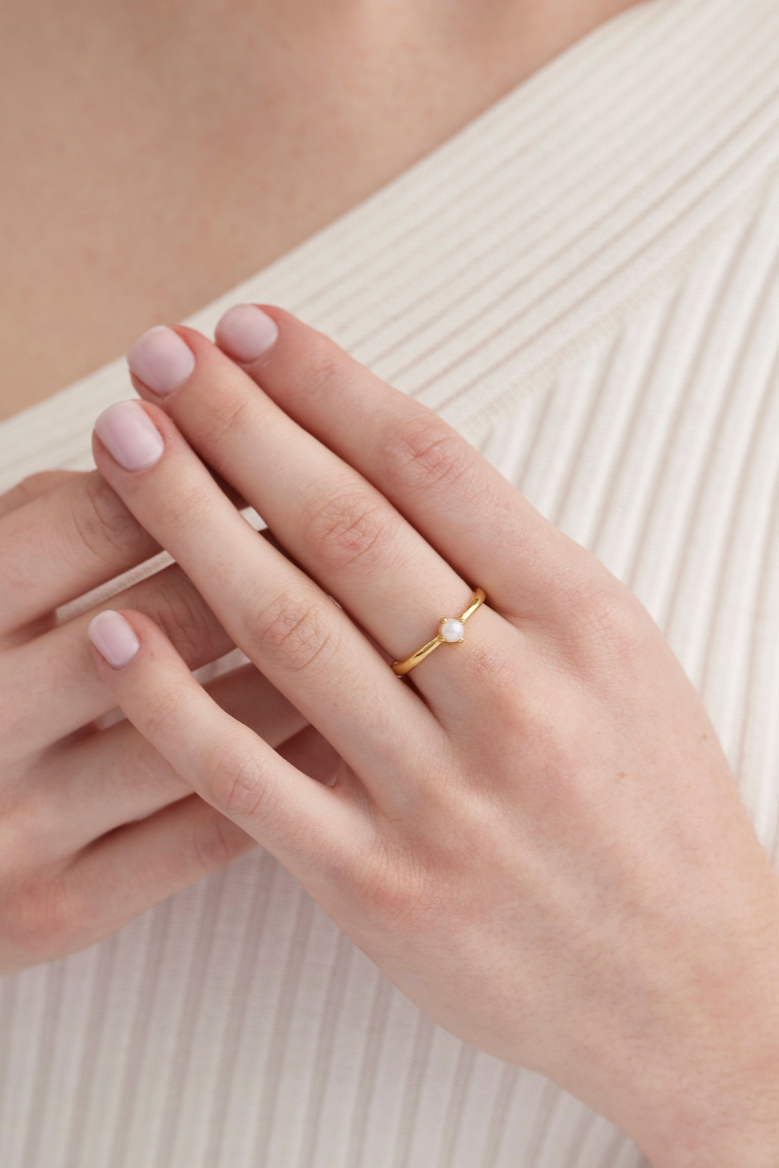 June Pearl Gold Birthstone Ring for Women - Elegant 14K Gold June Birthstone Jewelry Gift for Mom, Wife, Daughter - Perfect for Birthdays, Anniversaries & Special Occasions