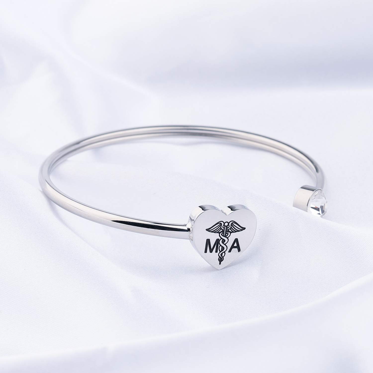 FUSTMW Medical Assistant Graduation Gift Keychain - Perfect MA Appreciation Present for Nurses, Doctors & Healthcare Professionals - Ideal for Clinical Rotations, White Coat Ceremonies & Medical School Milestones