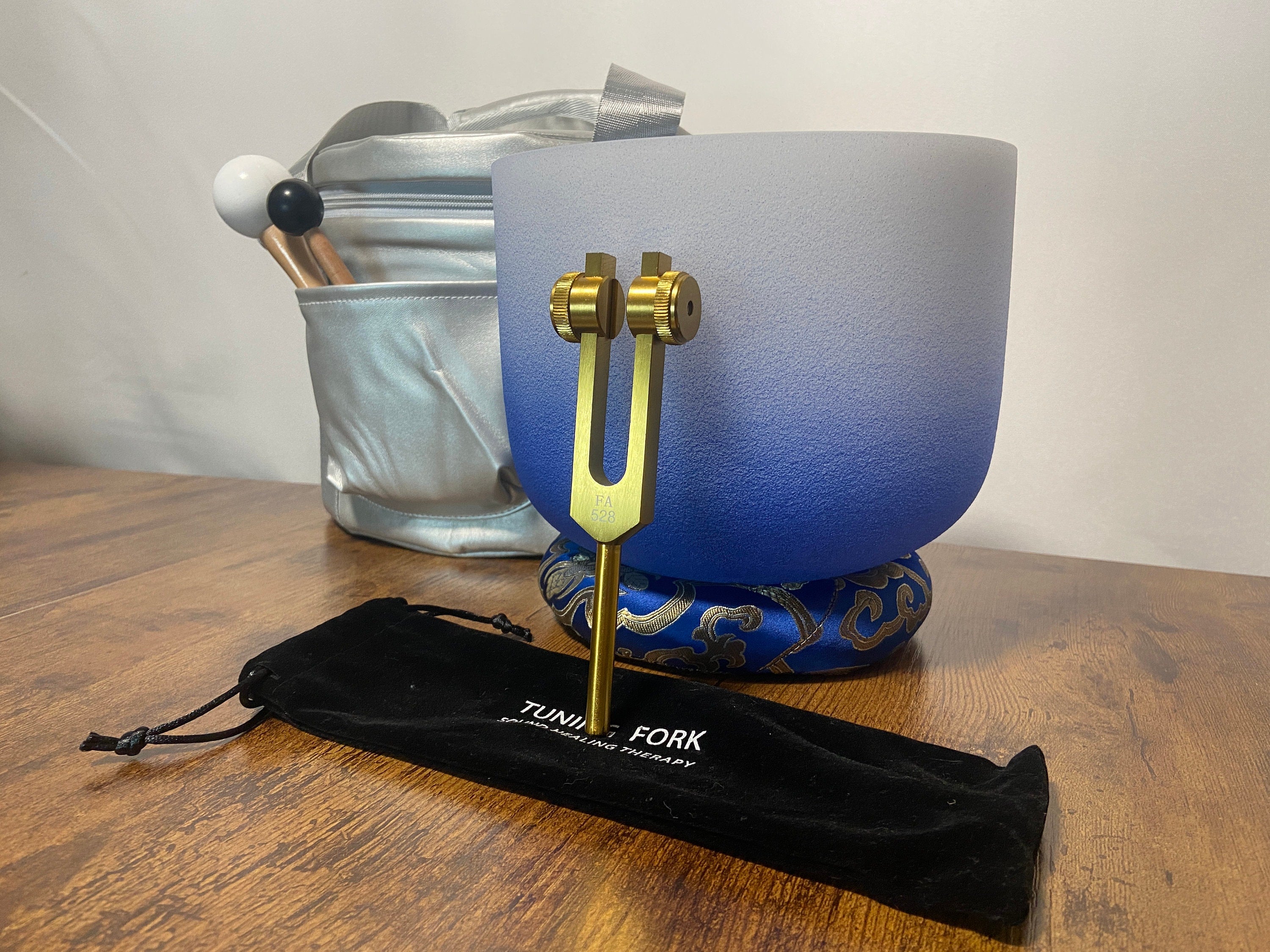 432Hz 8 Inch Third Eye Chakra Crystal Singing Bowl Set with Tuning Fork, Cushion, Mallet & O-Ring - Meditation, Sound Healing & Chakra Balancing for Yoga & Spiritual Practice