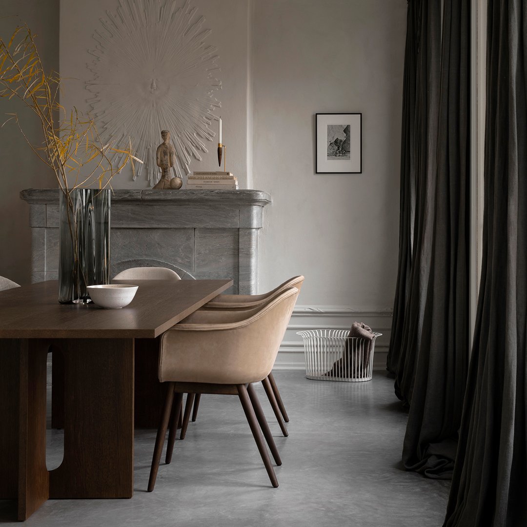 Stylish Androgyne Rectangular Dining Table - Modern & Durable for Home, Restaurant, or Office Use