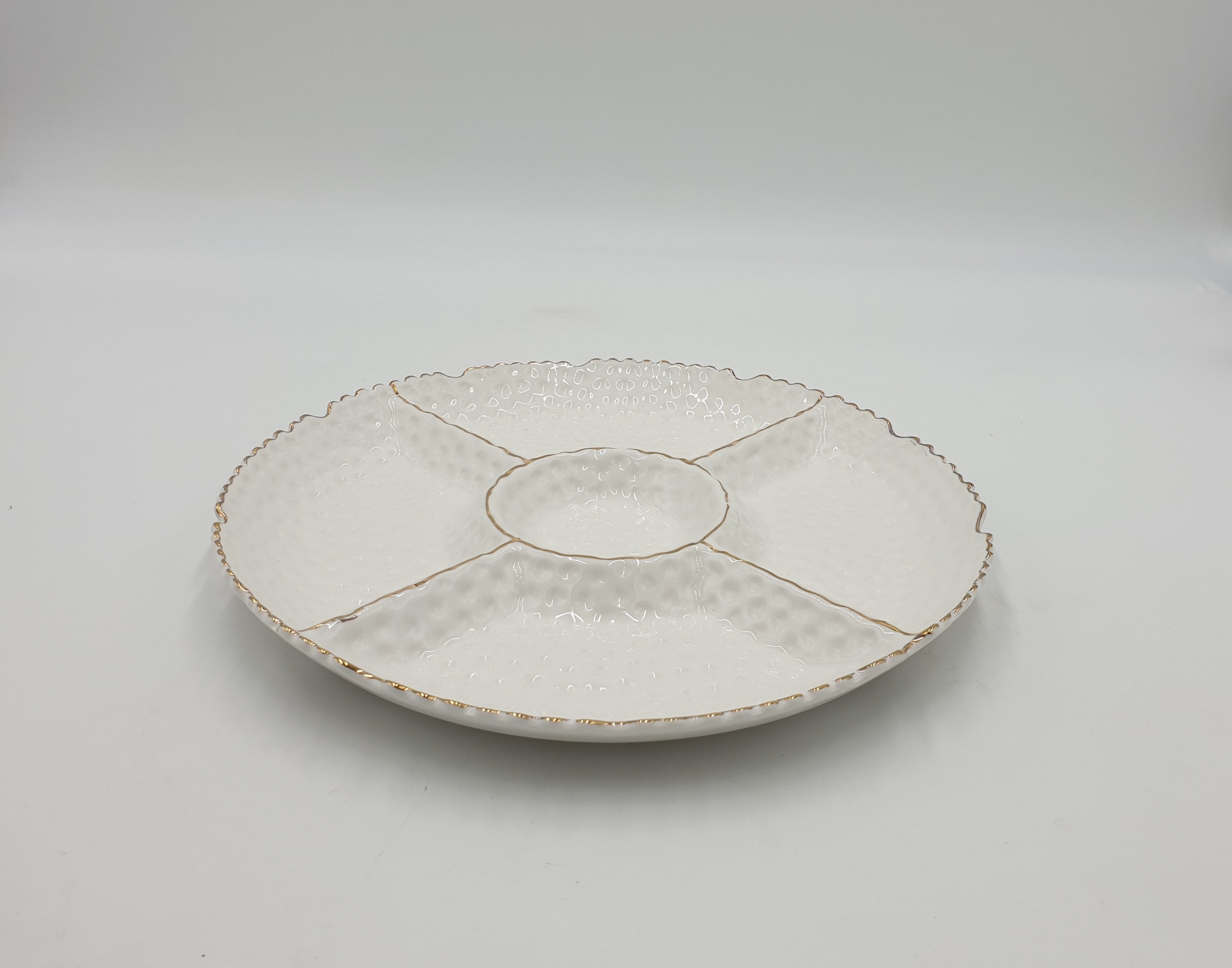 12-Piece Round Sectional Serving Plates Set - 18/Case - Perfect for Party Appetizers, Desserts & Catering Events