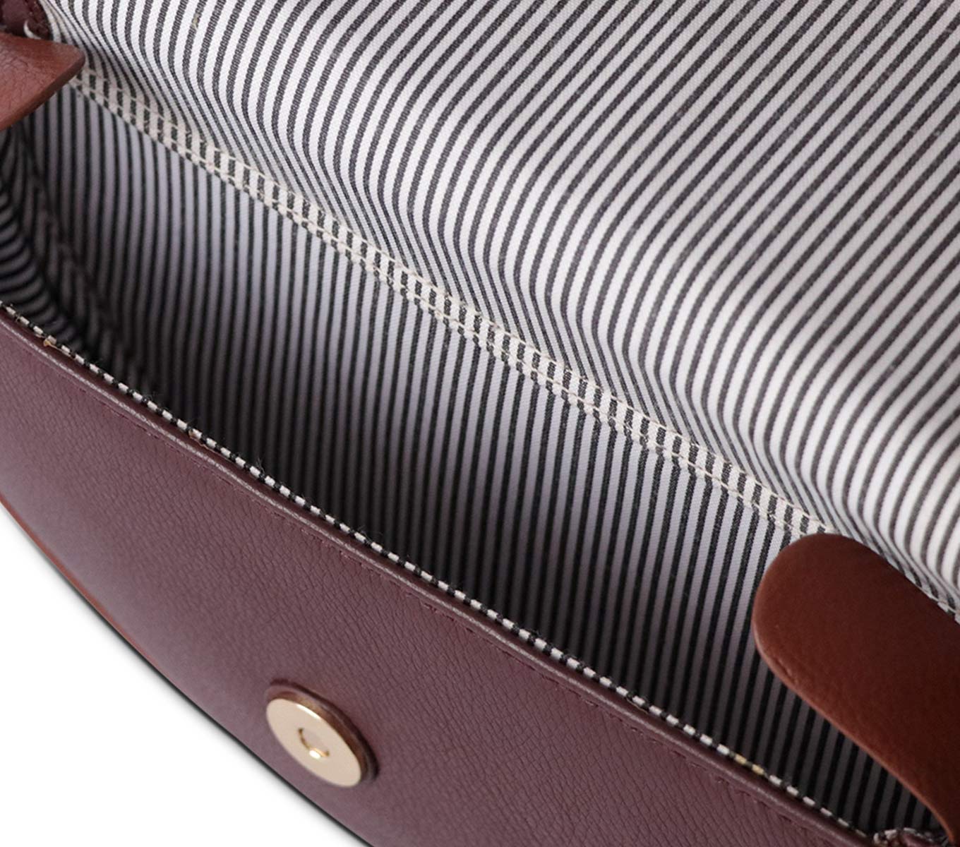 Premium Leather Crescent Belt Bag - Stylish Crossbody Fanny Pack for Women & Men - Perfect for Travel, Hiking, and Everyday Use