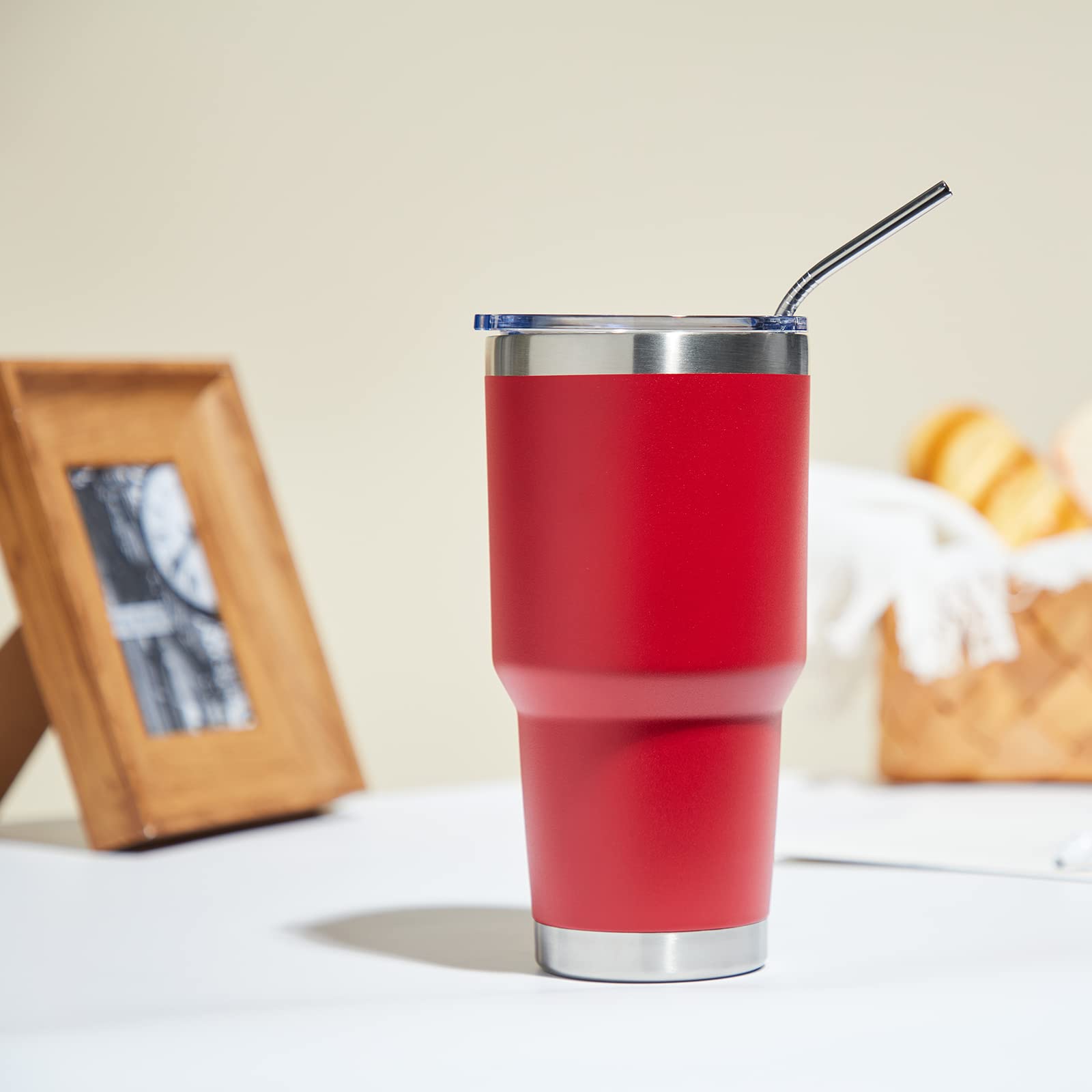 MEWAY 30oz Stainless Steel Vacuum Insulated Tumbler with Lid & Straw - Double Wall Thermal Coffee Cup for Hot & Cold Drinks - Powder Coated Durable Travel Mug for Office, Gym, Camping & Outdoor Activities (Coral Red, 4 Pack)