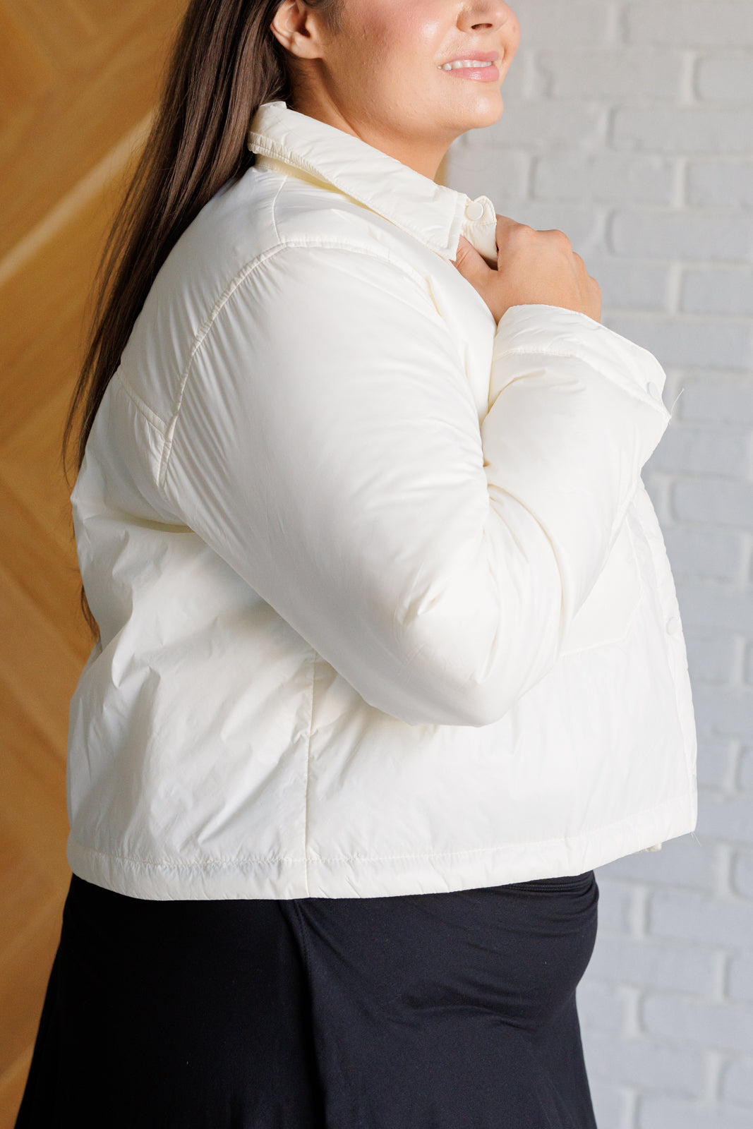 Lightweight Puffer Jacket for Women & Men - Warm Winter Coat with Water-Resistant Shell | Perfect for Outdoor Activities, Travel & Cold Weather