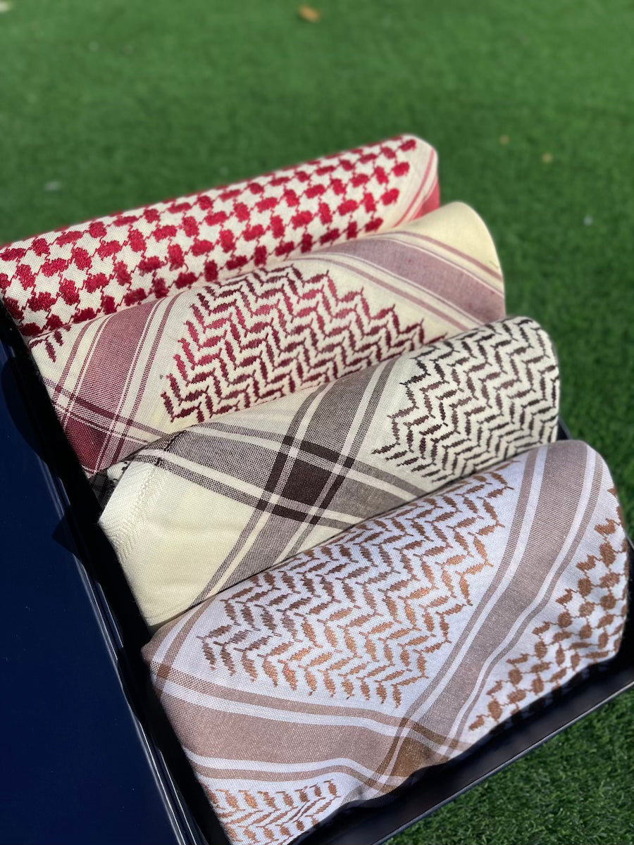Premium Winter Shemagh & Keffiyeh Scarf Set - Crimson Dunes Pattern - Warm Arabic Head Wrap for Men & Women - Perfect for Cold Weather, Outdoor Adventures & Fashion Accessories