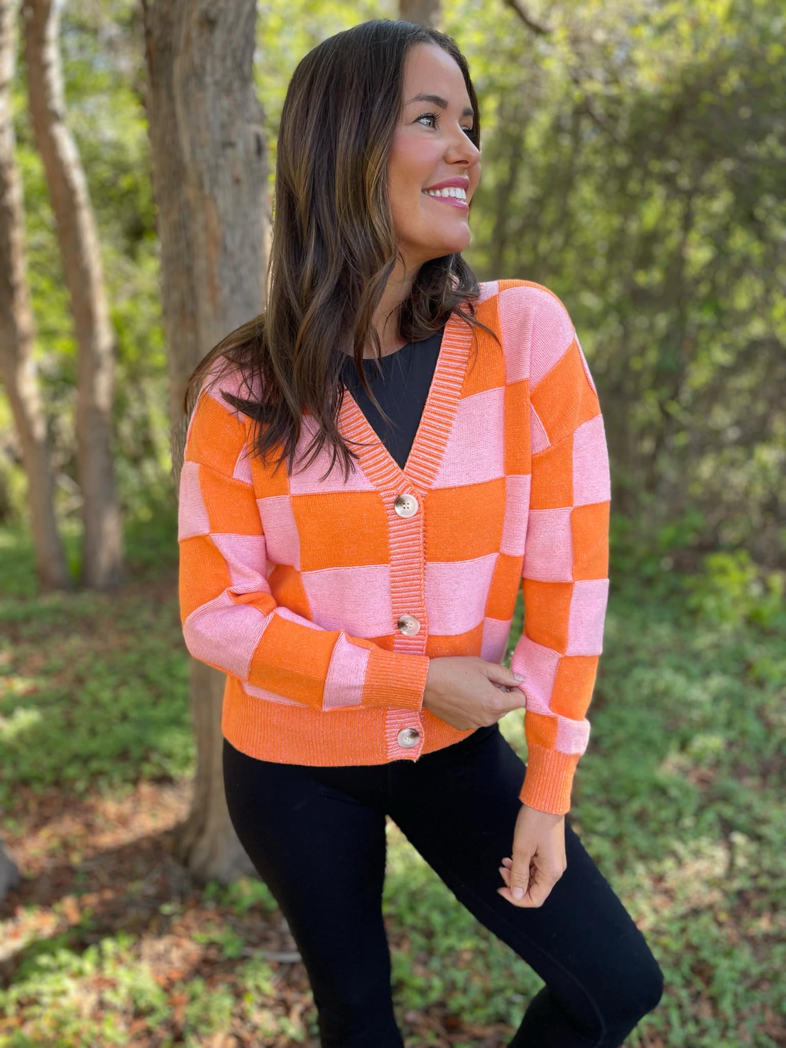 PREORDER: Stylish Checkered Cardigan for Women - 3 Color Options | Cozy Fall & Winter Fashion | Perfect for Casual Outfits, Office Wear & Date Nights