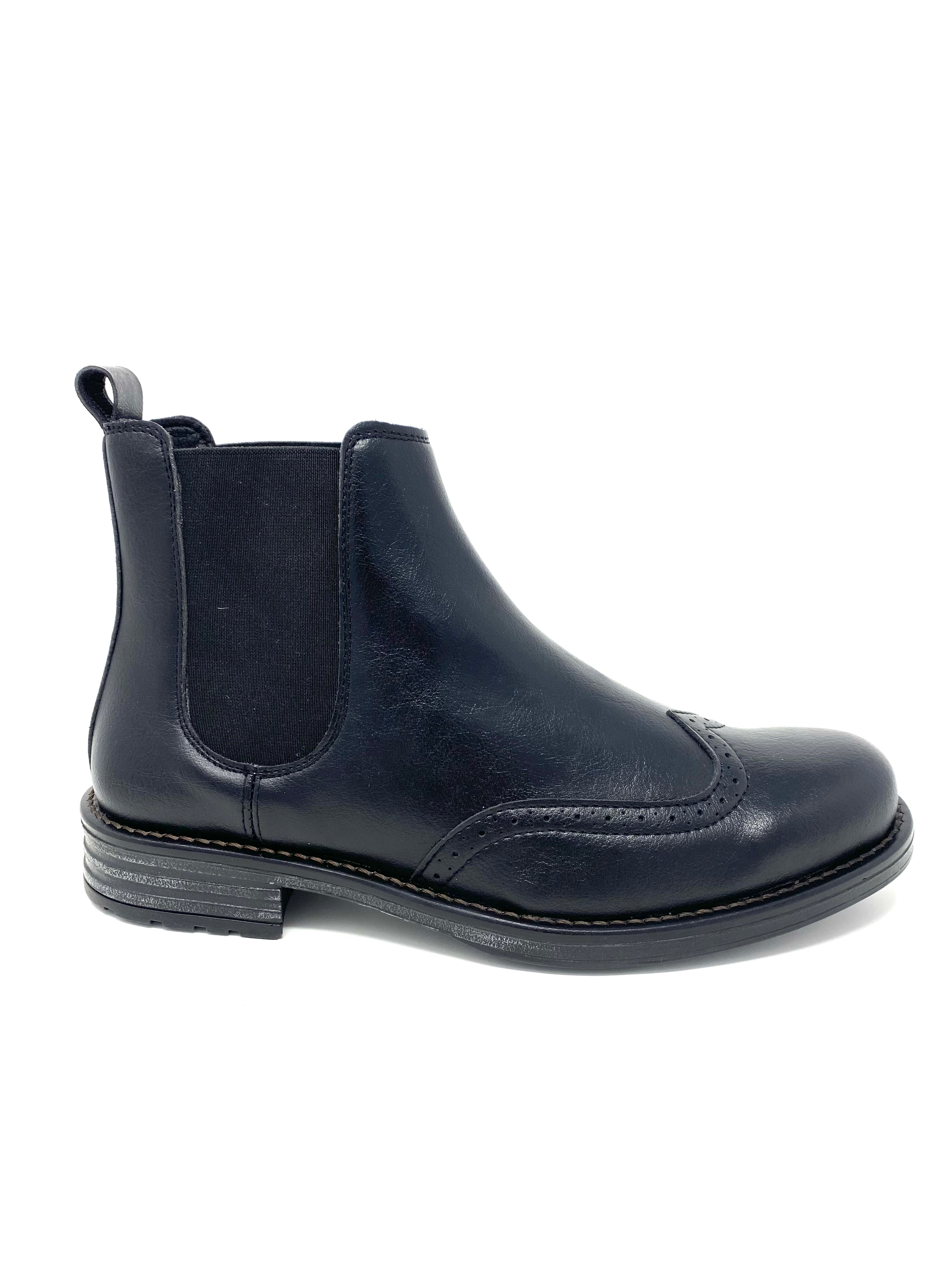 Novacas Andy Black Chelsea Boots for Men - Stylish & Comfortable Ankle Boots for Casual Wear, Work & Outdoor Activities