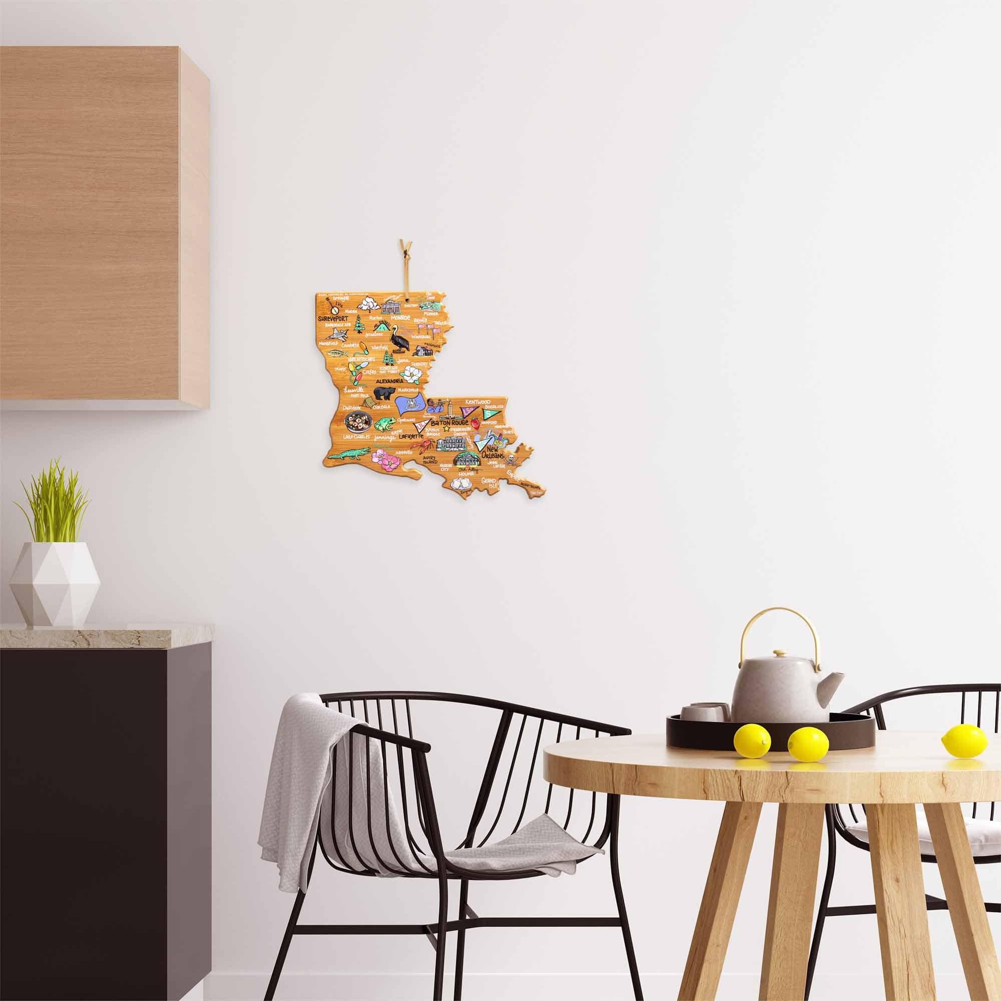 Louisiana Themed Wooden Cutting Board with Fish Kiss™ Artwork - Durable Kitchen Chopping Board for Meat, Vegetables & Fruits - Perfect for Home Cooking, BBQ & Gift Giving