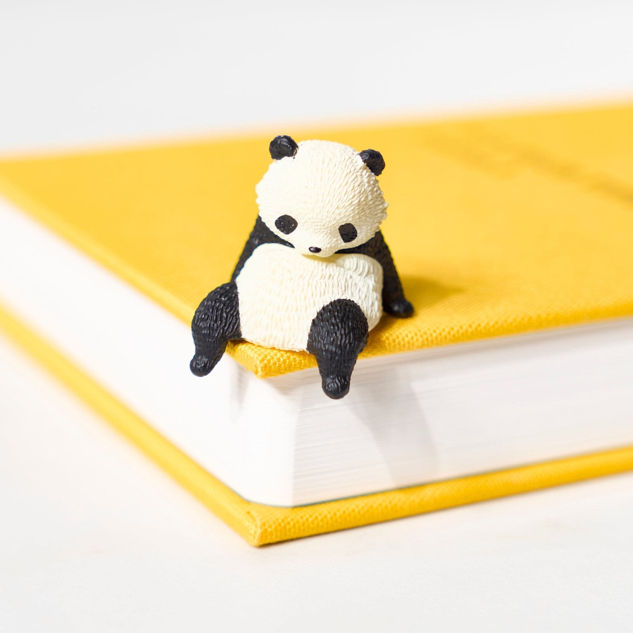 Panda Resting on the Edge Gacha Capsule Toy - Cute Collectible Figure for Desk Decor, Kawaii Anime Merch, Gift for Animal Lovers - Perfect for Office, Bedroom, or Shelf Display
