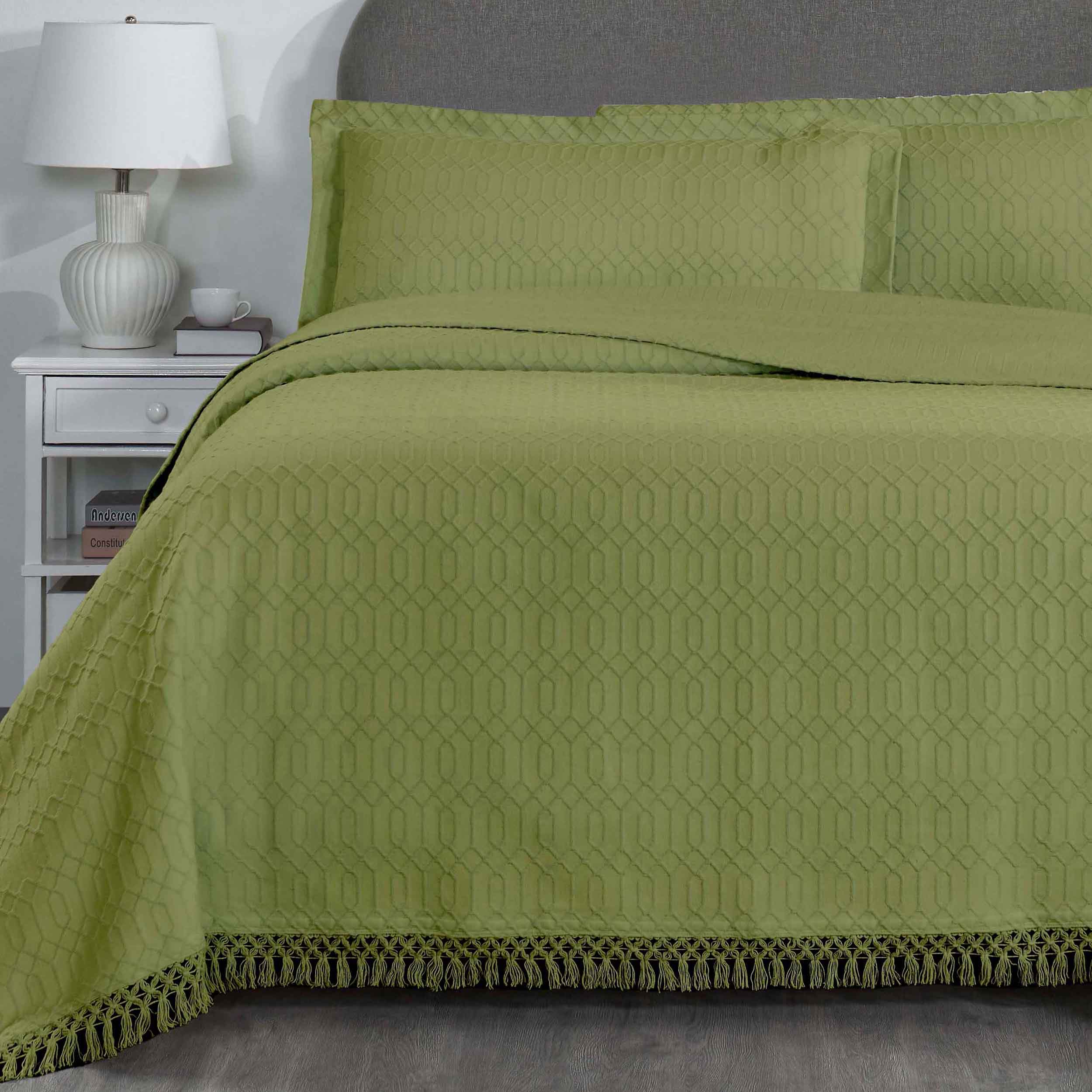 Remi Cotton Blend Jacquard Woven Geometric Fringe Bedspread Set - Queen Size Luxury Bed Cover for Modern Bedroom Decor | Perfect for Master Bedroom, Guest Room & Dorm