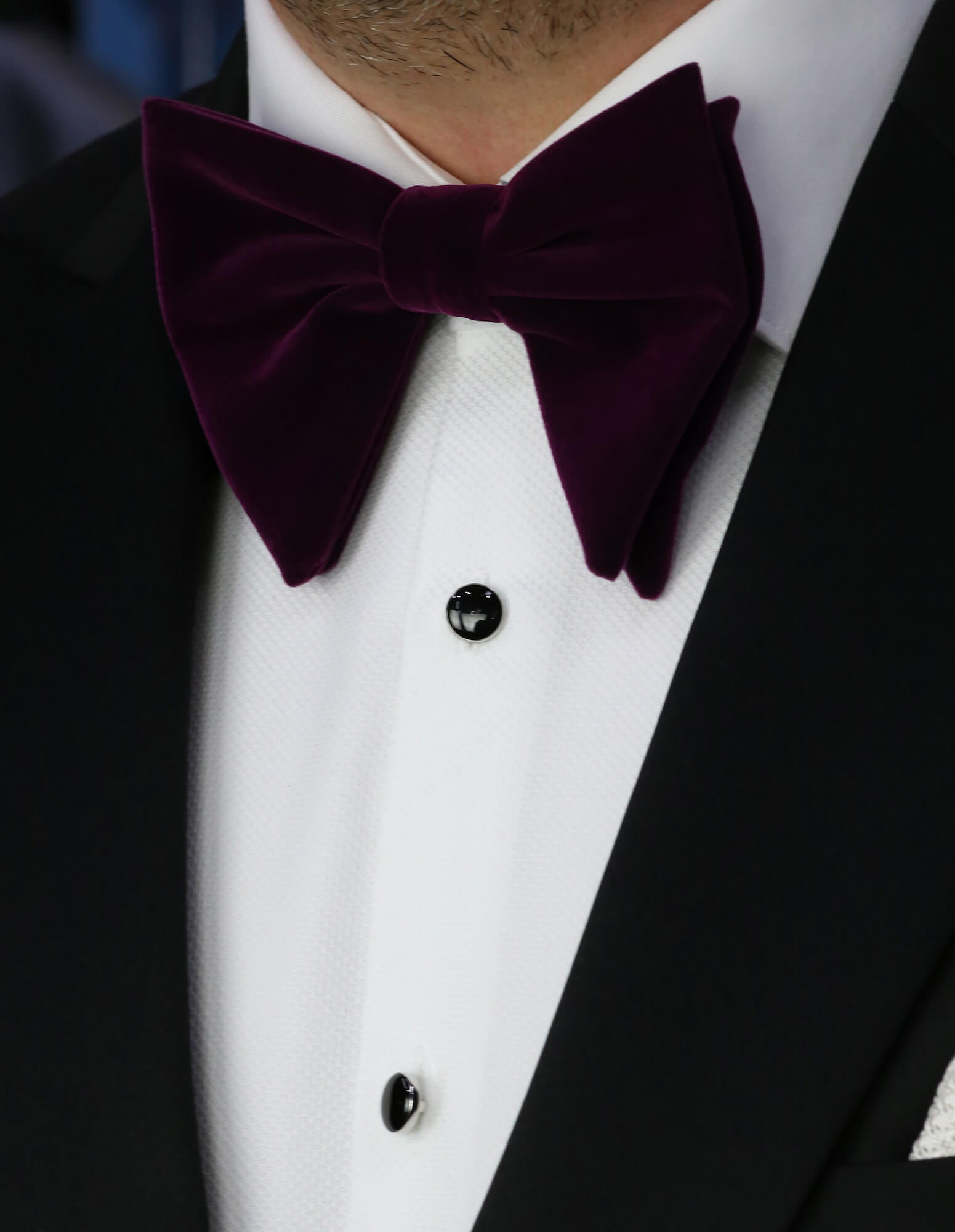 DÉCLIC Fluffy Velvet Bow Tie for Men & Women - Elegant Aubergine Purple Adjustable Necktie for Weddings, Parties & Formal Events