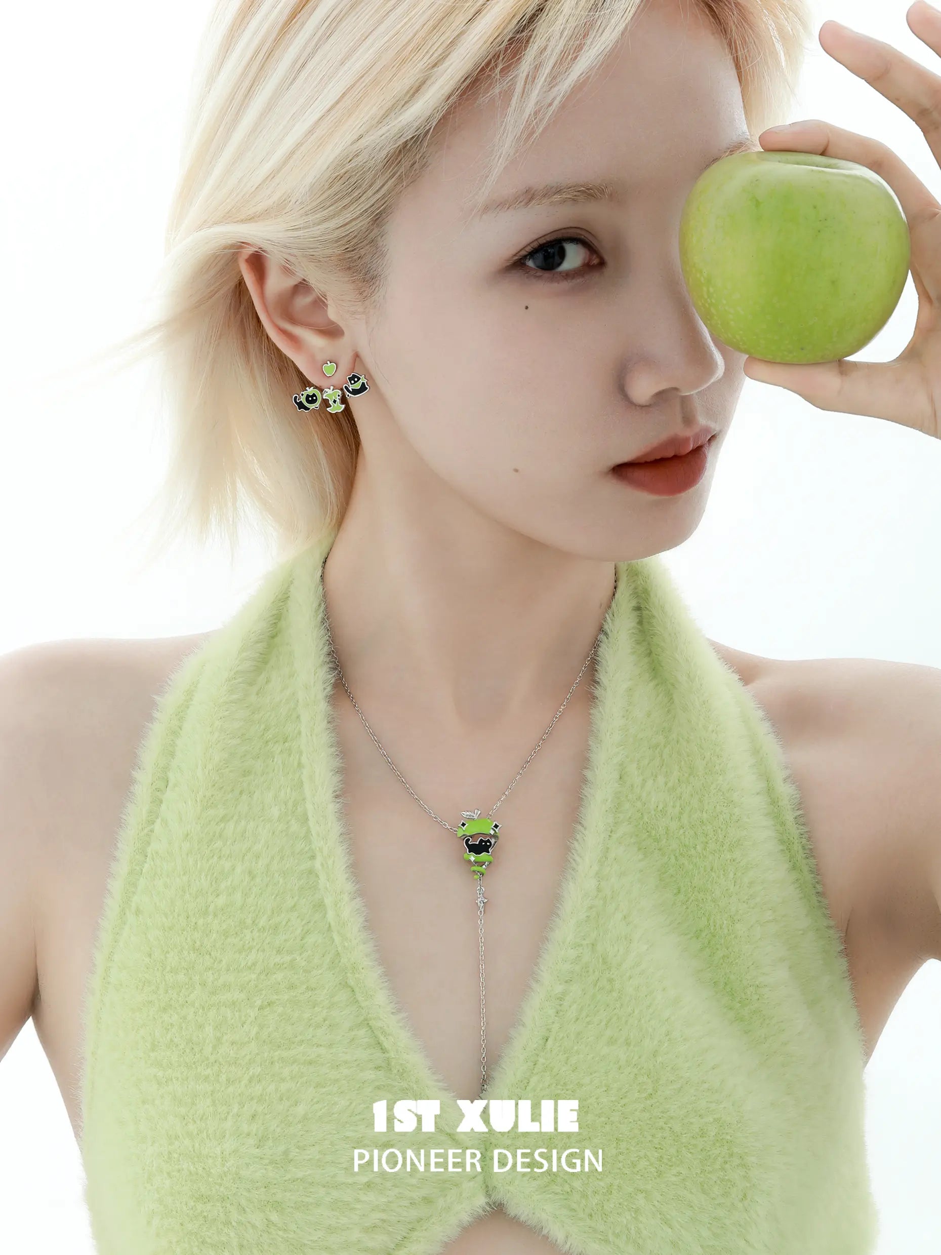 18k Platinum Plated Cyclone Apple Necklace for Cats & Dogs - Cute Pet Jewelry for Special Occasions & Photo Shoots