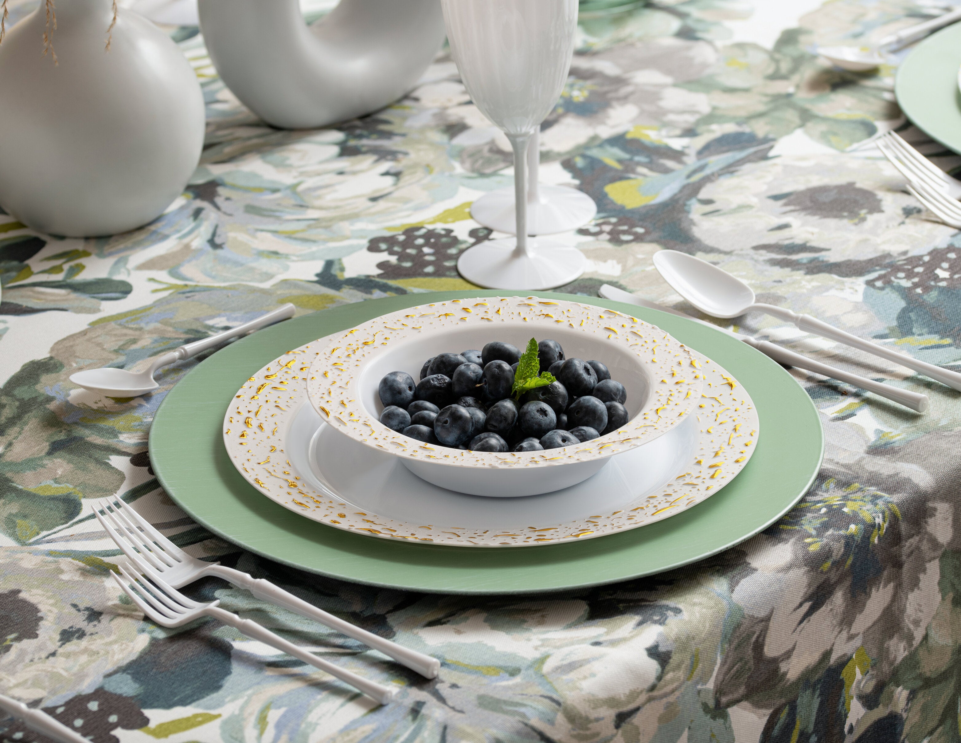 32 Pack White and Gold Round Plastic Soup and Dessert Plates Set for 16 Guests - Elegant Pebbled Design - Perfect for Parties, Weddings, and Special Events