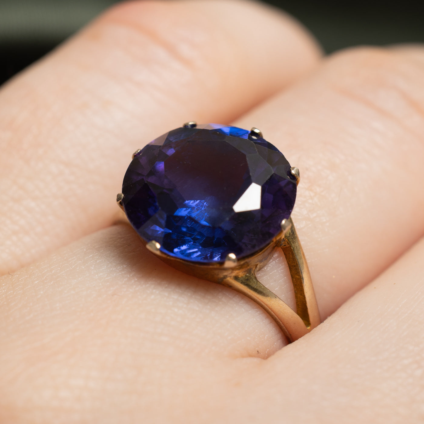 7.50ct Synthetic Color Changing Sapphire Cocktail Ring - Size 4.75 | Elegant Jewelry for Evening Parties, Weddings & Special Occasions
