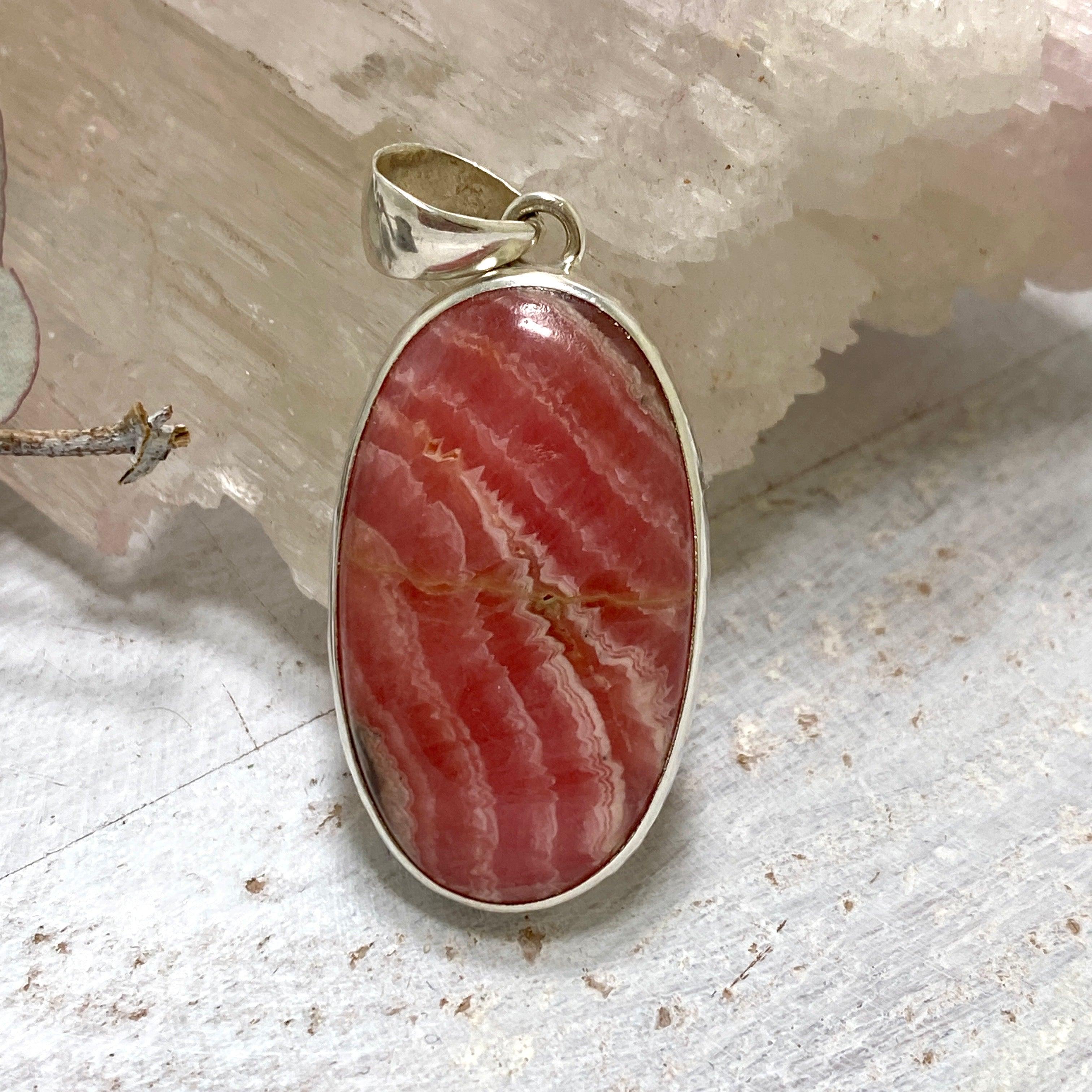 Rhodochrosite Oval Pendant Necklace KPGJ3238 - Elegant Gemstone Jewelry for Women, Perfect for Gifts & Special Occasions