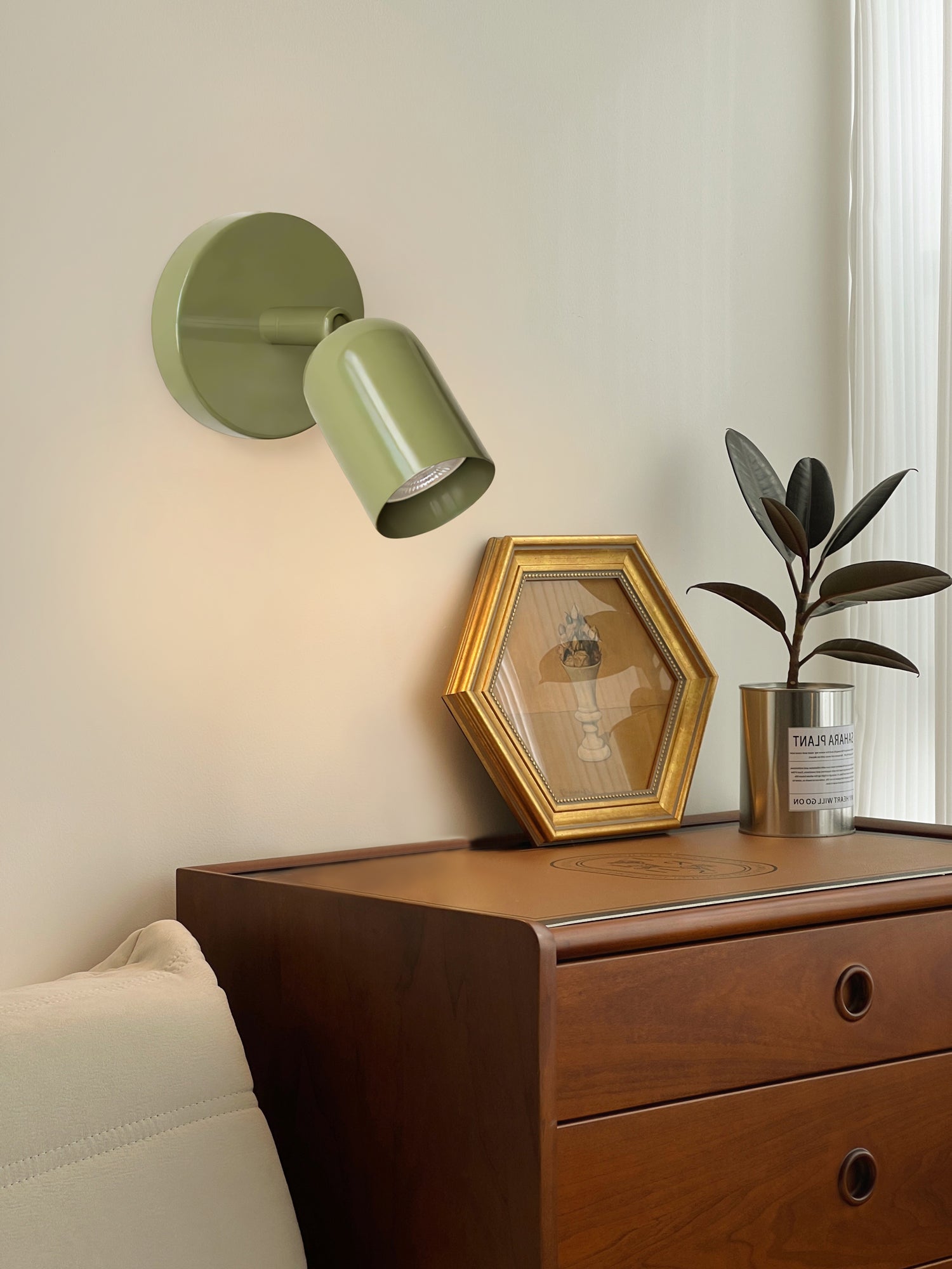 Adjustable Wall Lamp with Dimmable Light - Modern LED Reading Light for Bedroom, Living Room & Office - Perfect for Night Reading and Ambient Lighting