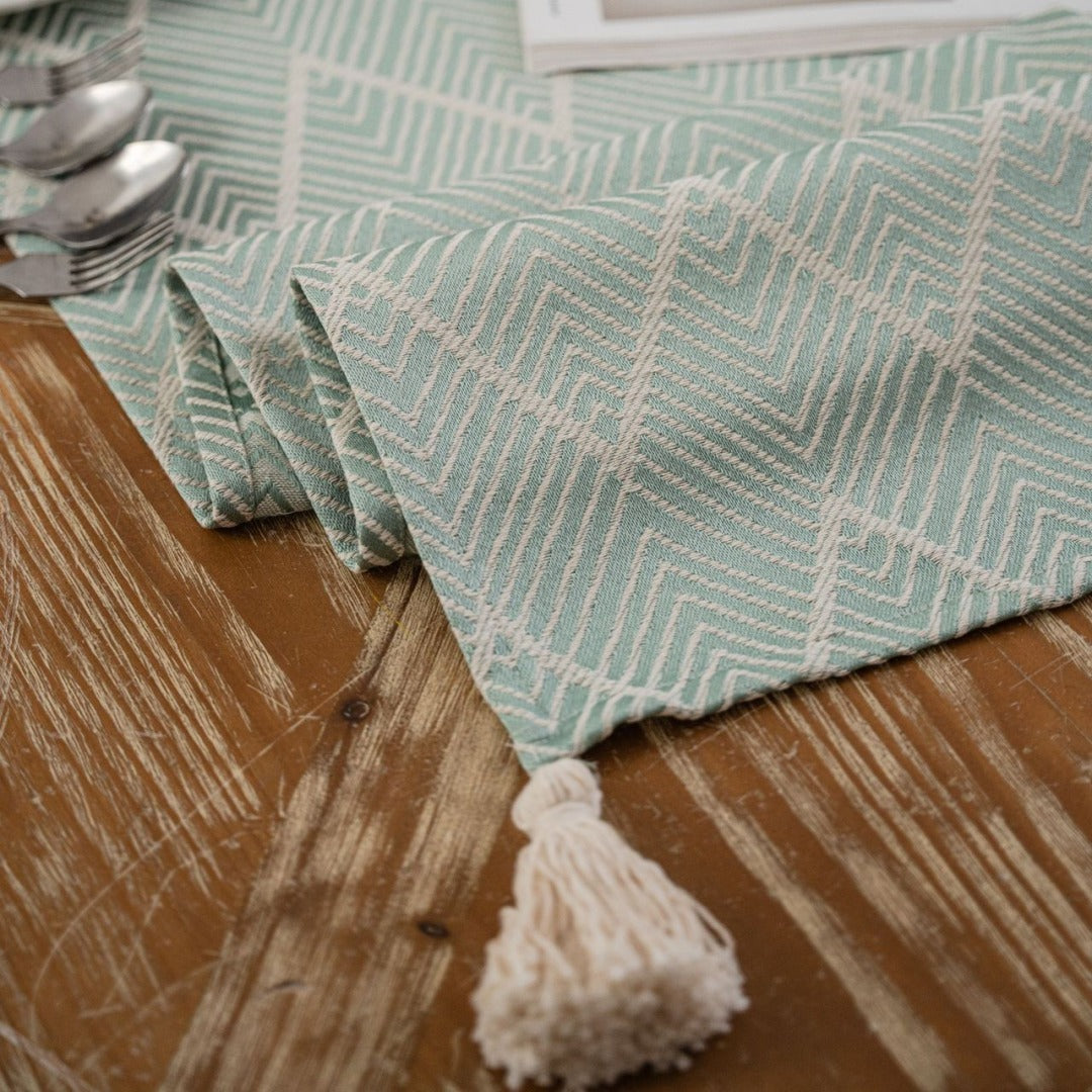 Avah Geometric Table Runner - Modern Home Decor for Dining Room, Kitchen, and Wedding Events | Non-Slip Linen Table Cover for Stylish Entertaining