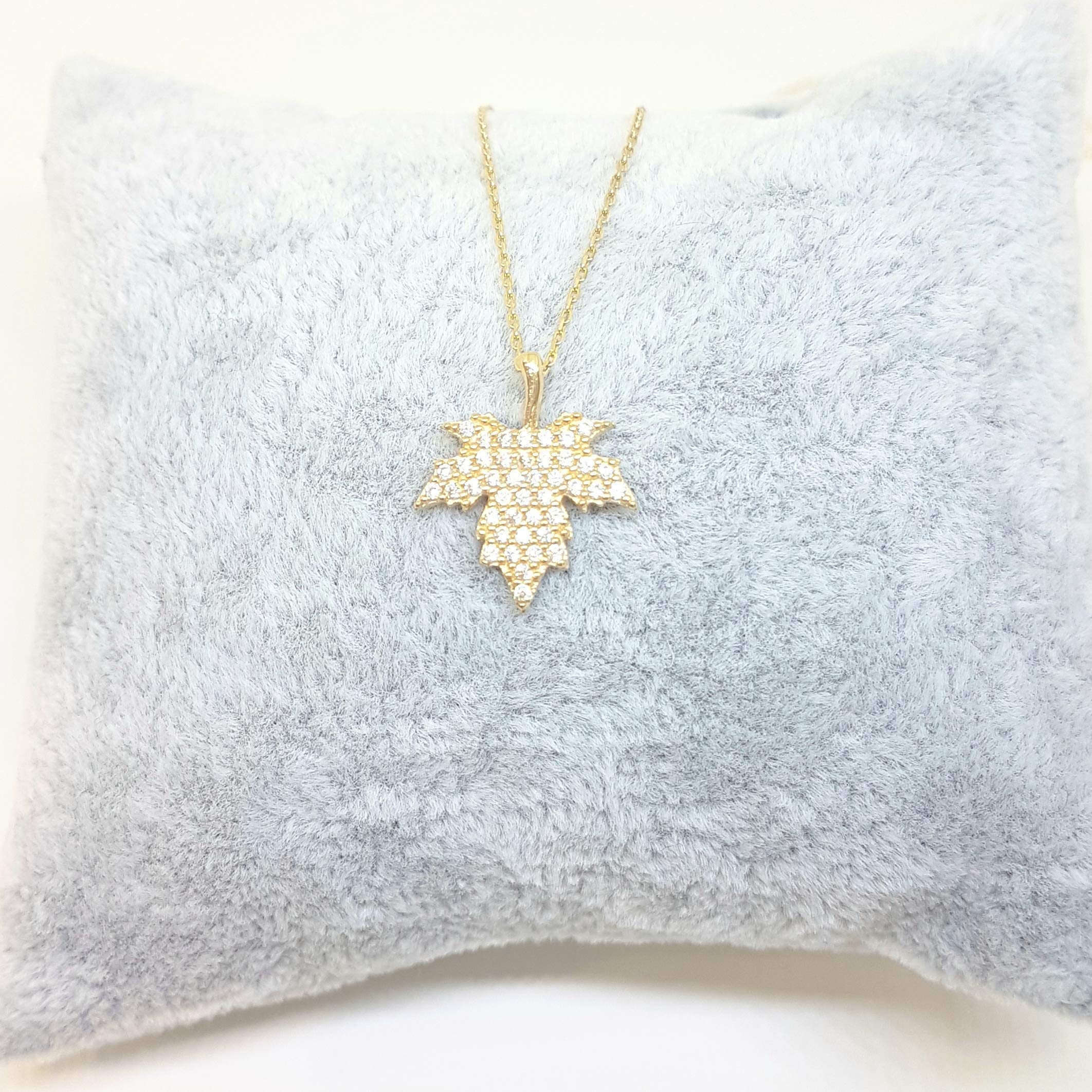 14K Solid Gold Maple Leaf Pendant Necklace for Women - Elegant Long Leaf Design, Real Gold Jewelry Gift for Her - Perfect for Fall Fashion, Thanksgiving, and Autumn Outfits