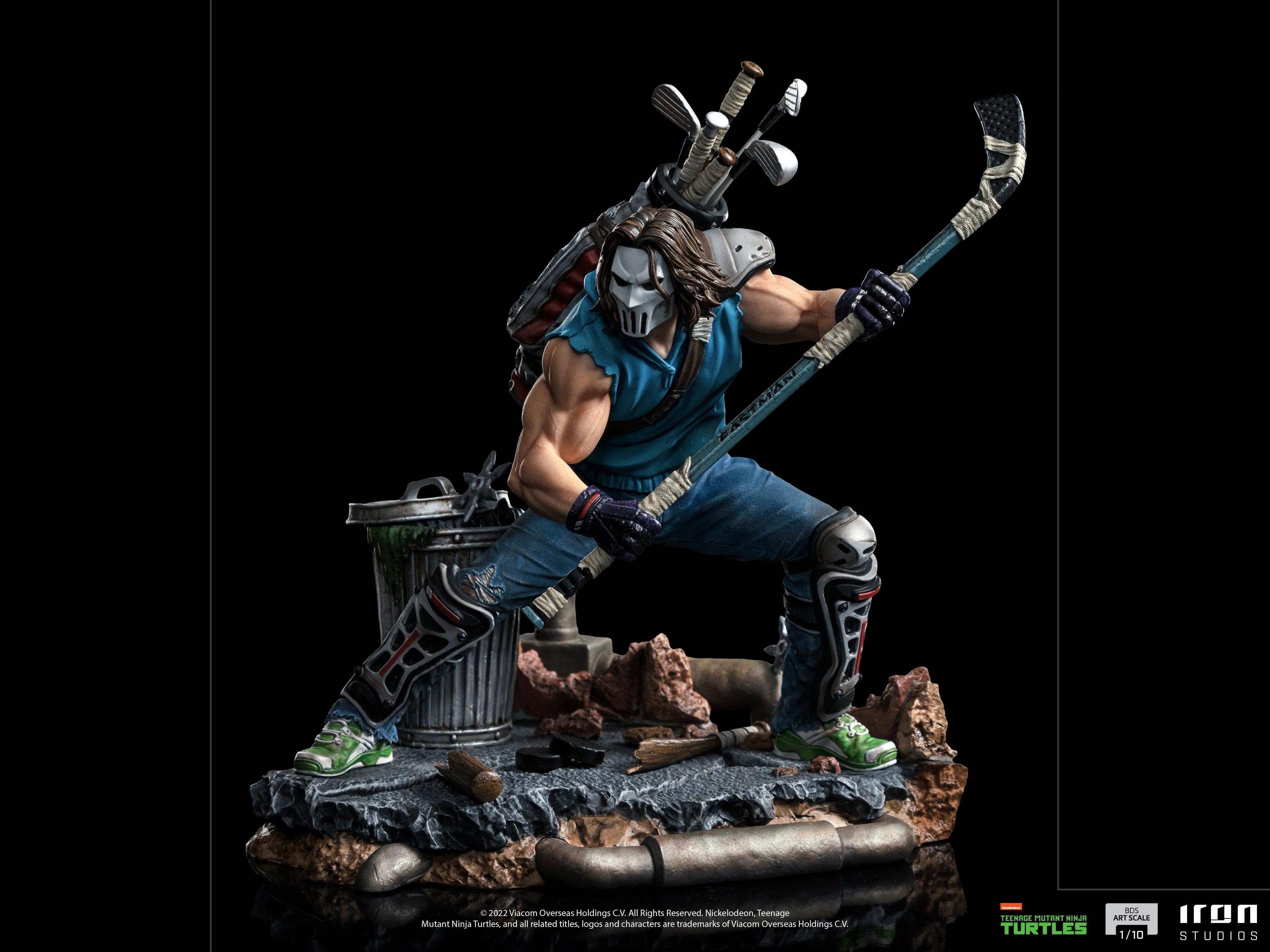 Iron Studios Teenage Mutant Ninja Turtles Casey Jones BDS Art Scale 1/10 Statue - Collectible Action Figure for TMNT Fans, Home Decor & Gift for Comic Book Lovers