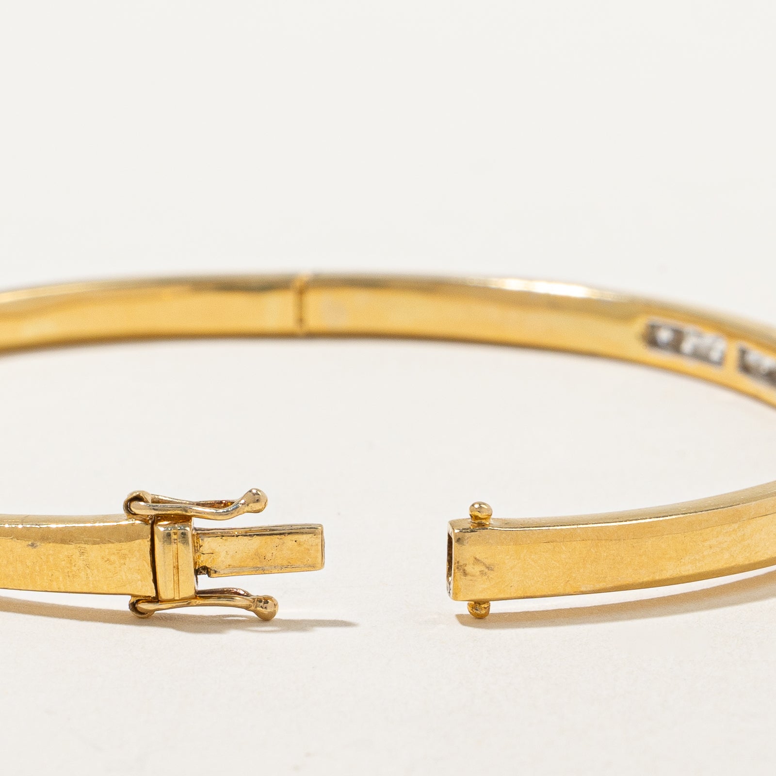 Channel Set Diamond Bangle Bracelet - 1.00 Carat Total Weight (CTW) - 6.5 Inches - Elegant Gift for Women, Anniversary & Special Occasions