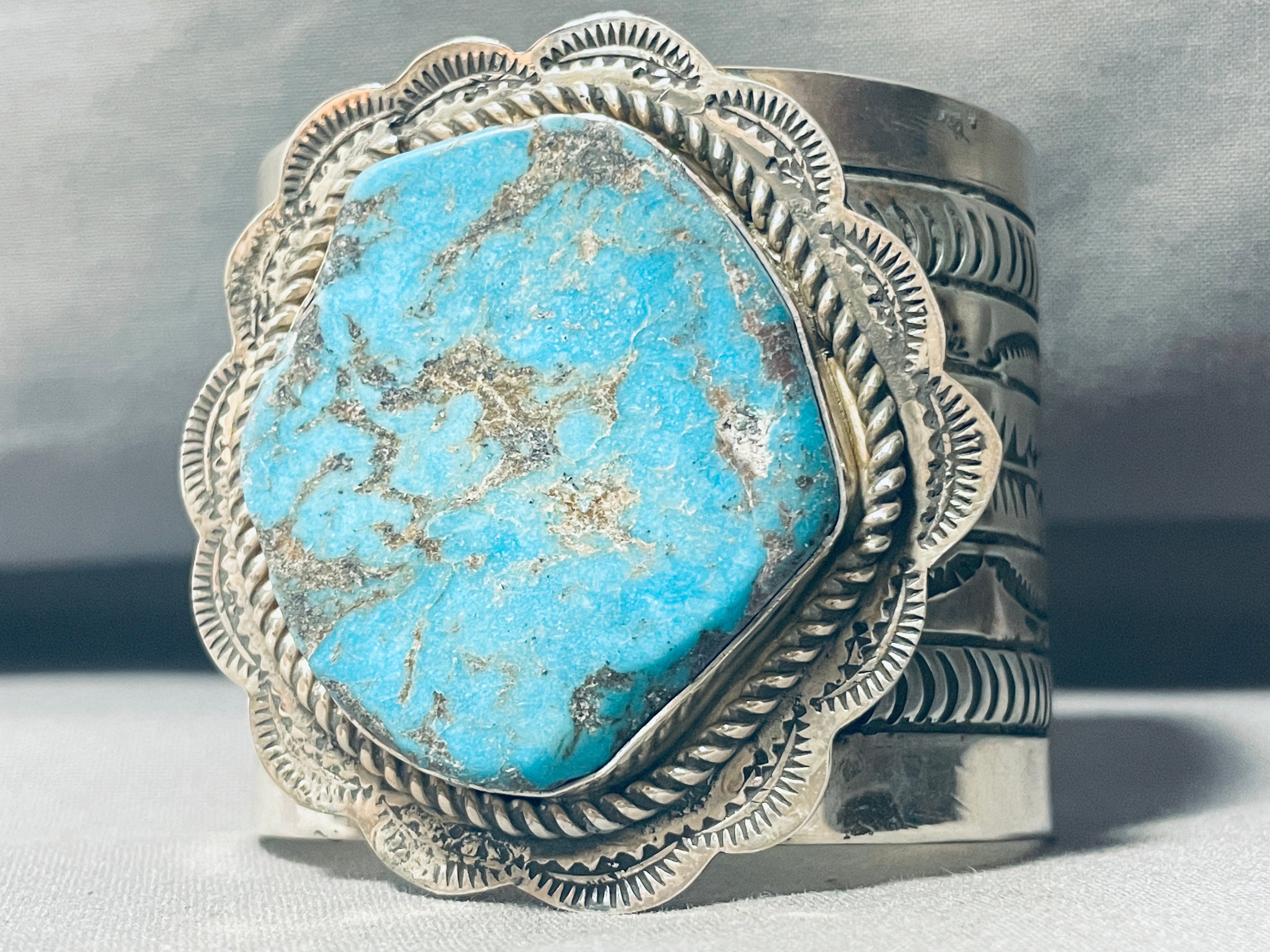 179 Grams Heavy Native American Navajo Turquoise Sterling Silver Bracelet Cuff