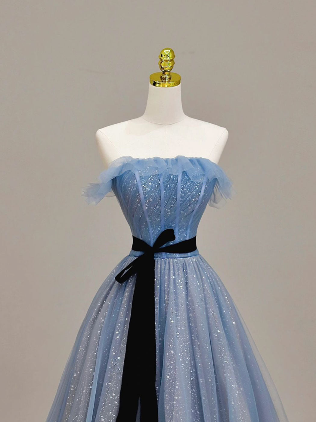 Elegant A-Line Blue Long Prom Dress with Tulle & Sequin Details - Formal Evening Gown for Homecoming, Ball, Wedding Guest & Special Occasions