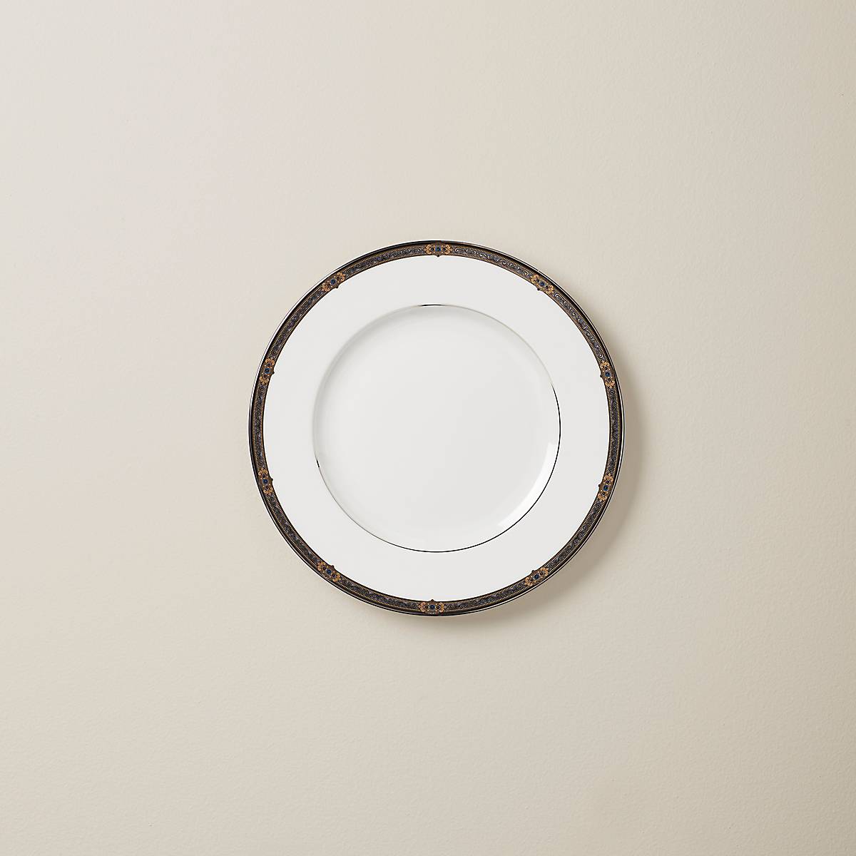 Vintage Jewel Dinner Plate - Elegant Floral Design Porcelain Plate for Fine Dining, Wedding, and Special Occasions - Perfect for Home Decor and Gift Giving