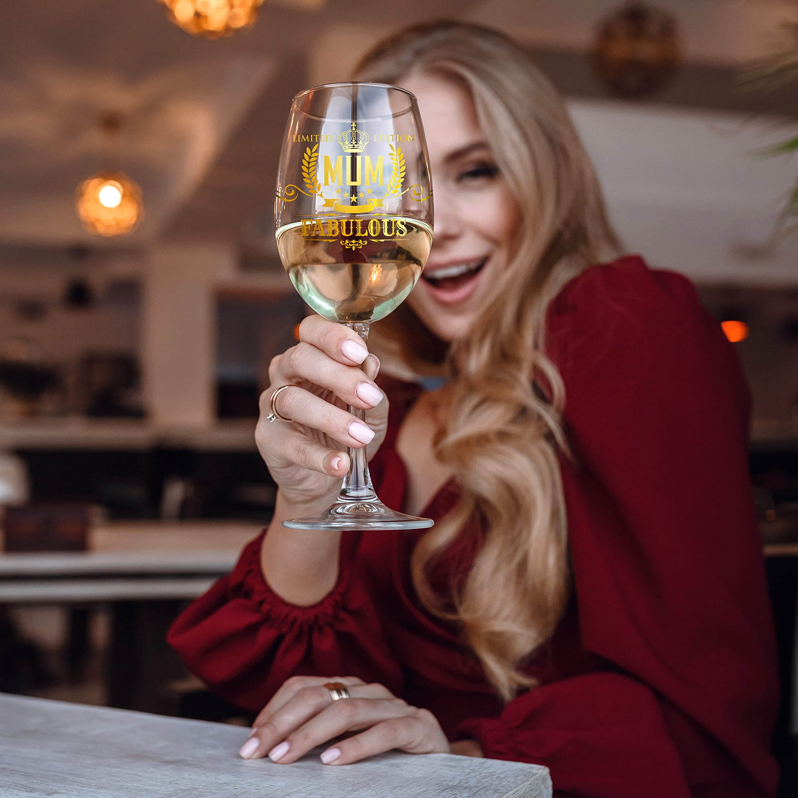 Personalized CROWNLY CRYSTAL® Wine Glass - Elegant Mother's Day Gift for Mum, Birthday Present for Women, Custom Mom Gifts - Perfect for Wine Tasting, Anniversary Celebrations & Special Occasions