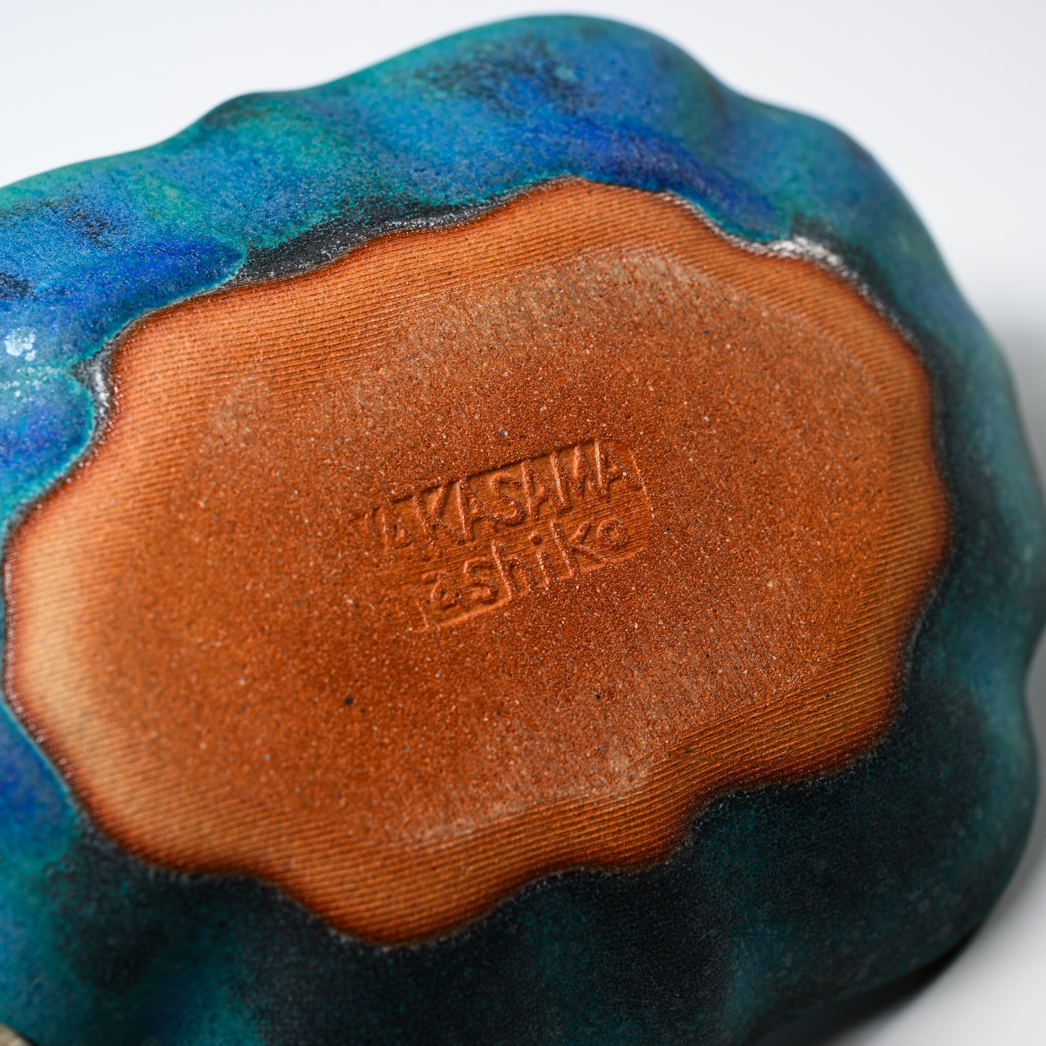 Wakasama Kiln Shabby Turquoise Small Lotus Plate - Handmade Ceramic Dish for Home Decor, Tea Ceremony & Gift Giving