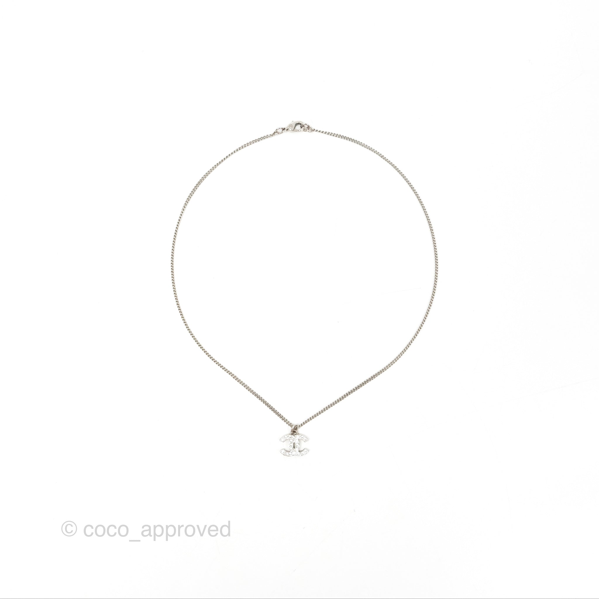 Chanel CC Pearl Necklace Silver Tone 12V - Elegant Fashion Jewelry for Women | Perfect for Parties, Weddings & Special Occasions